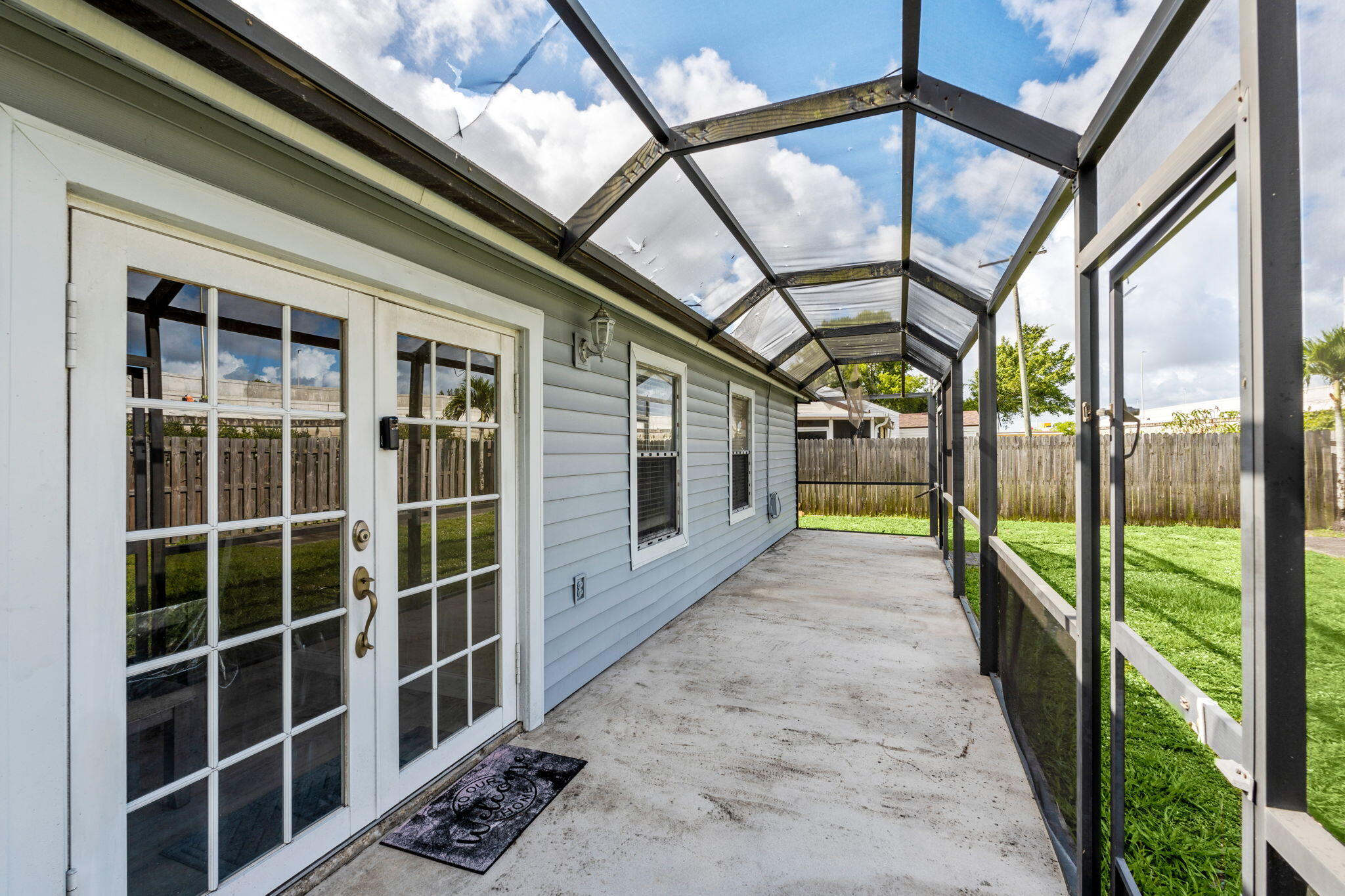 7944 Ridgewood Drive