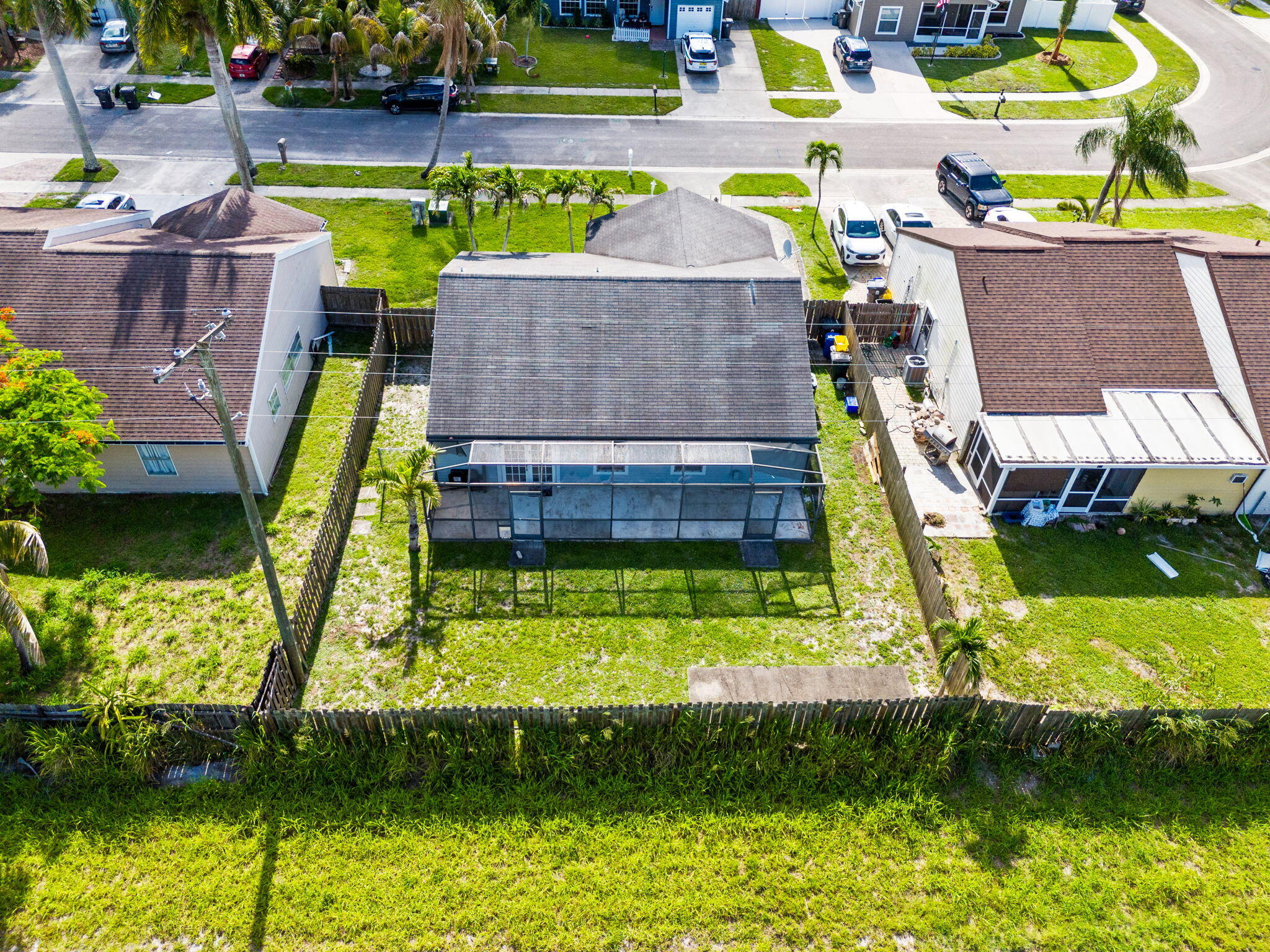 7944 Ridgewood Drive