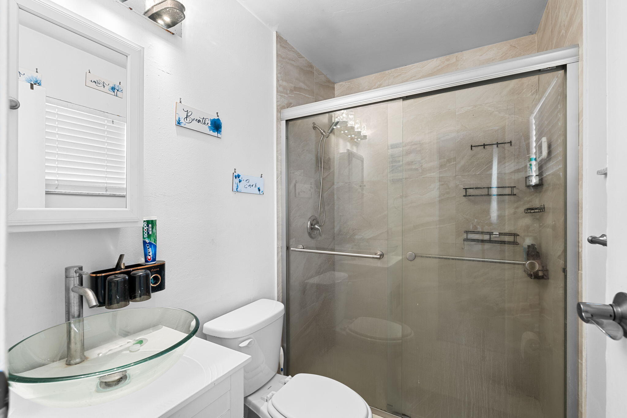 7944 Ridgewood Drive