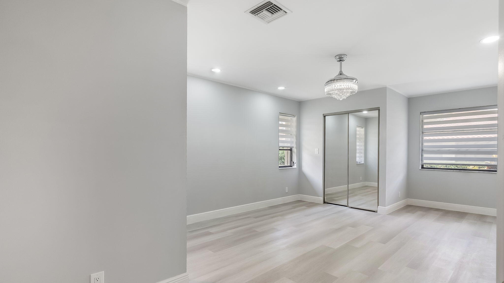 6067 Kings Gate Circle