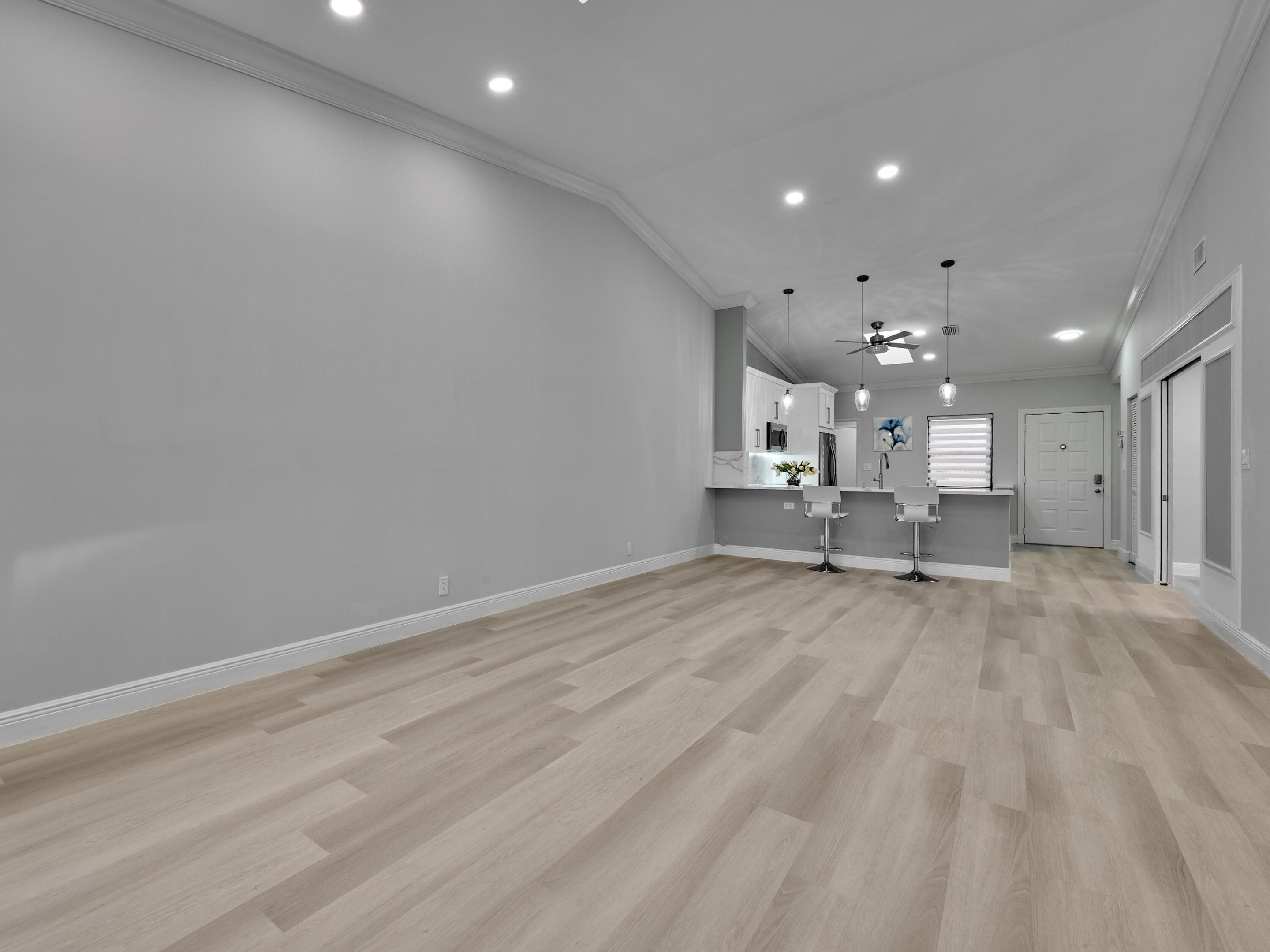 6067 Kings Gate Circle