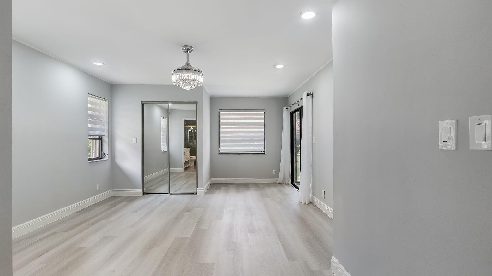 6067 Kings Gate Circle