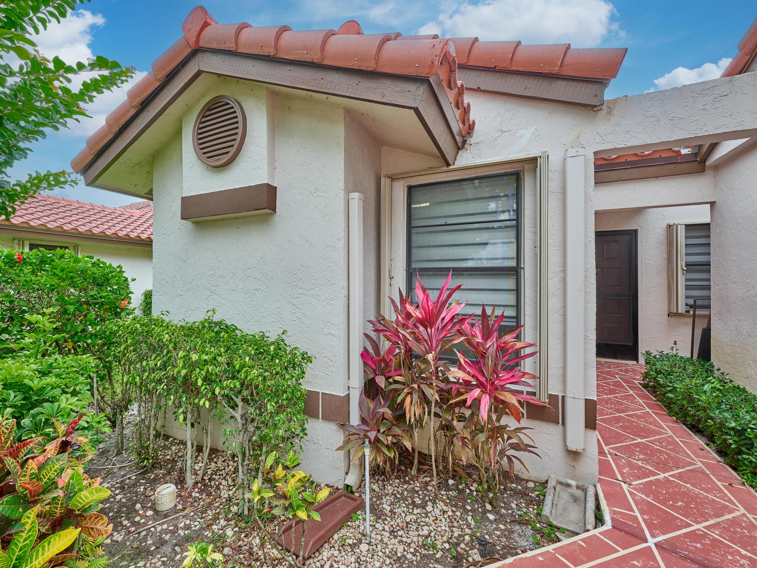 6067 Kings Gate Circle