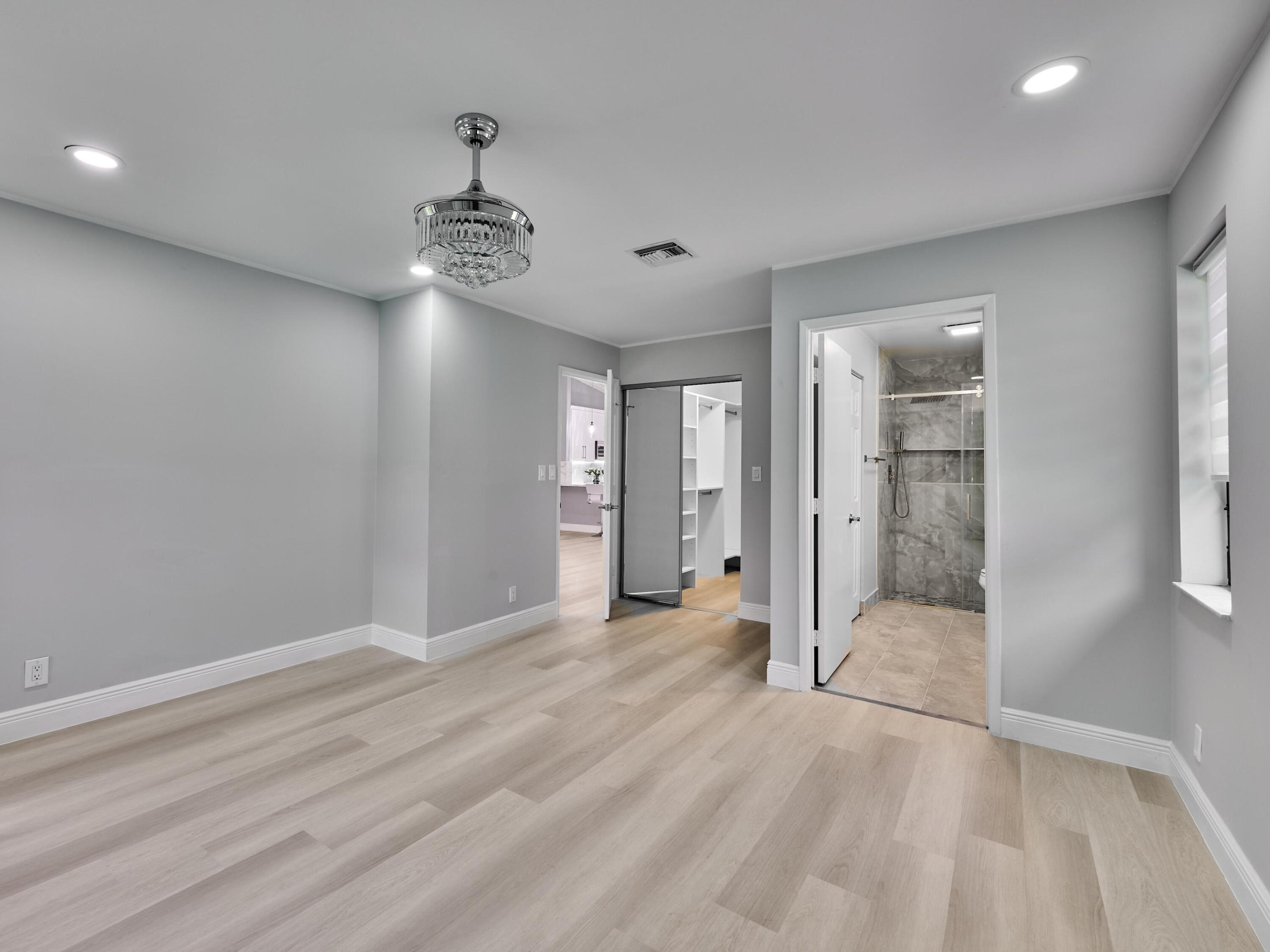 6067 Kings Gate Circle