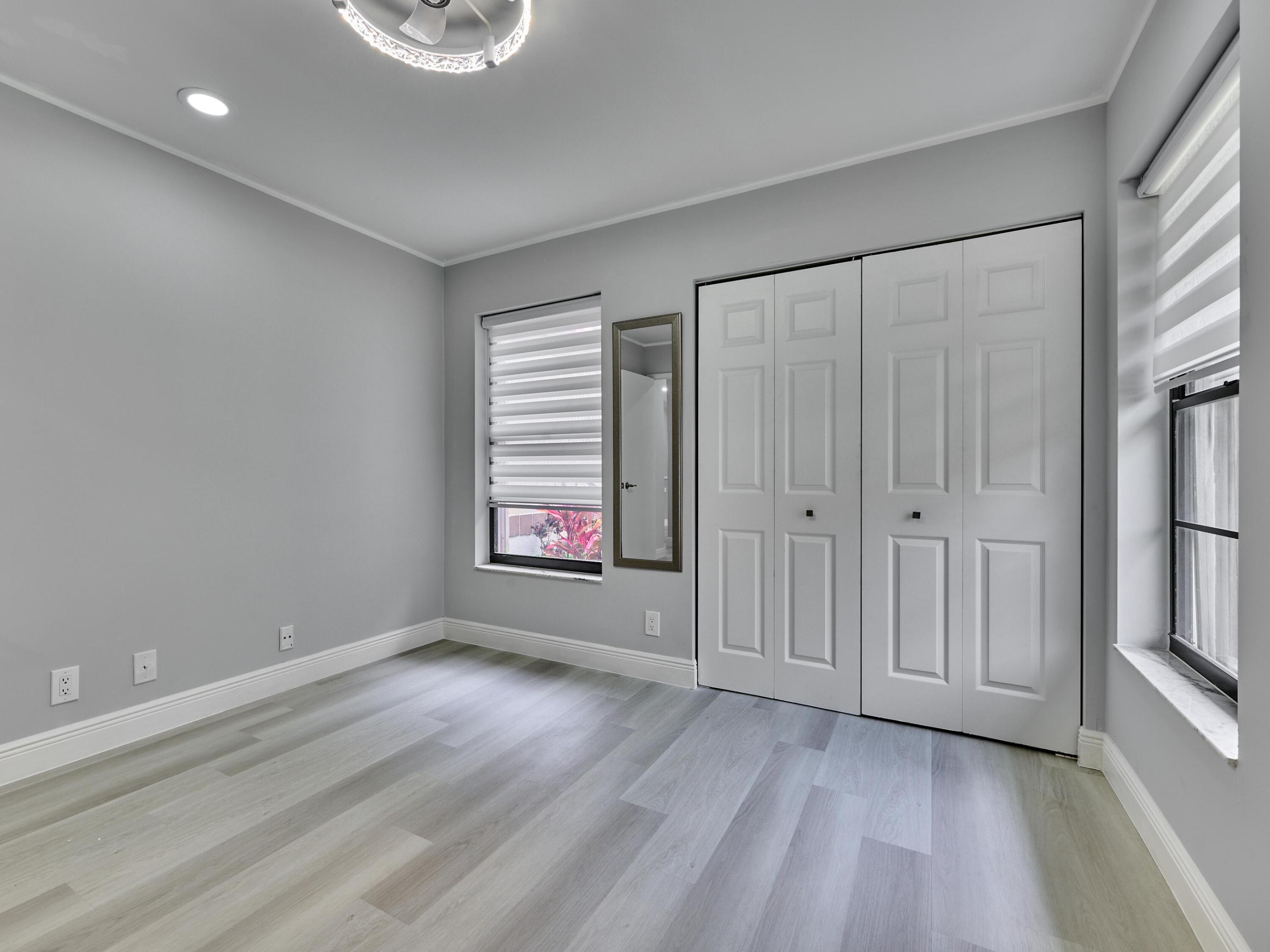6067 Kings Gate Circle