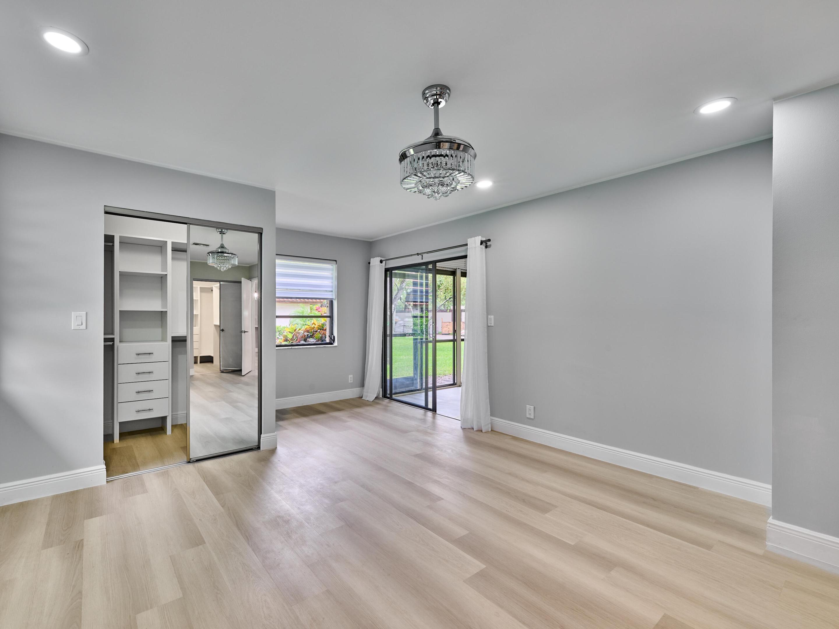 6067 Kings Gate Circle