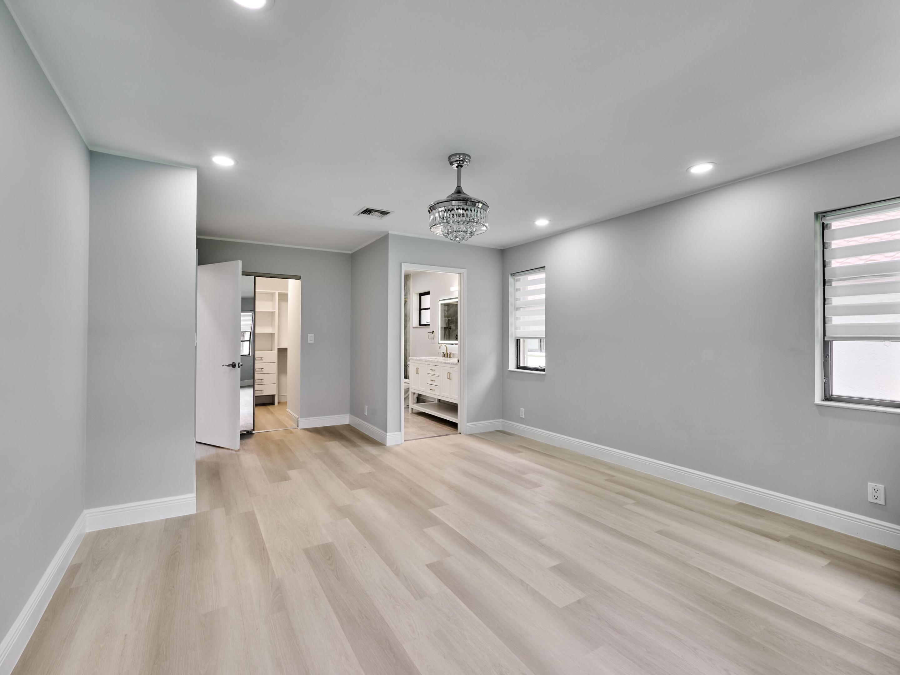 6067 Kings Gate Circle