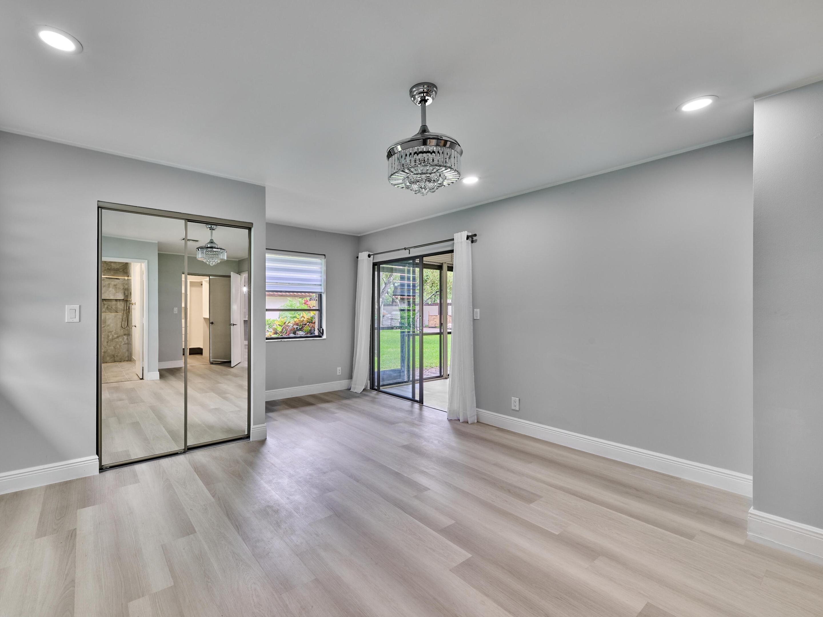 6067 Kings Gate Circle