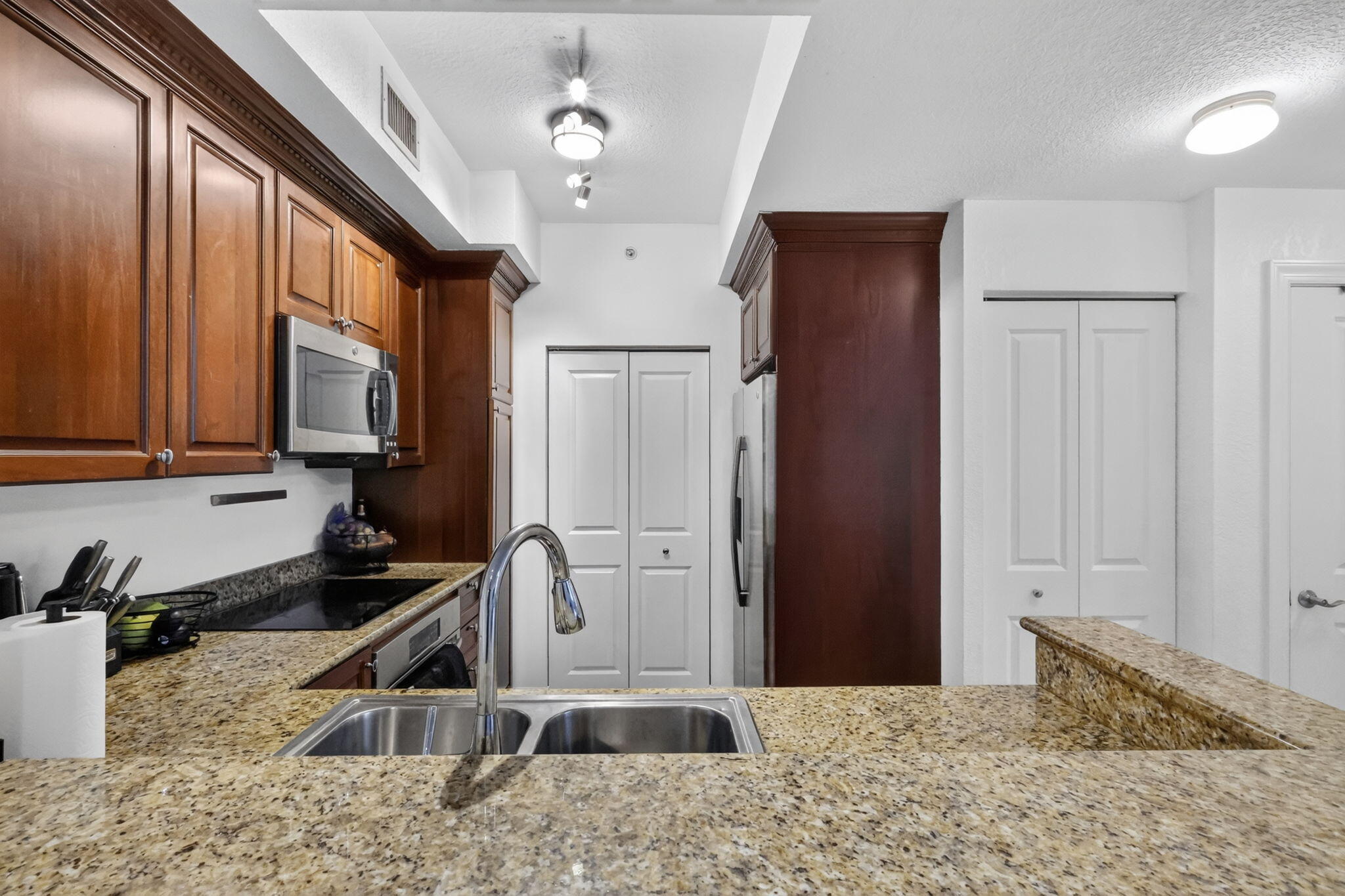 1660 Renaissance Commons Boulevard 2424