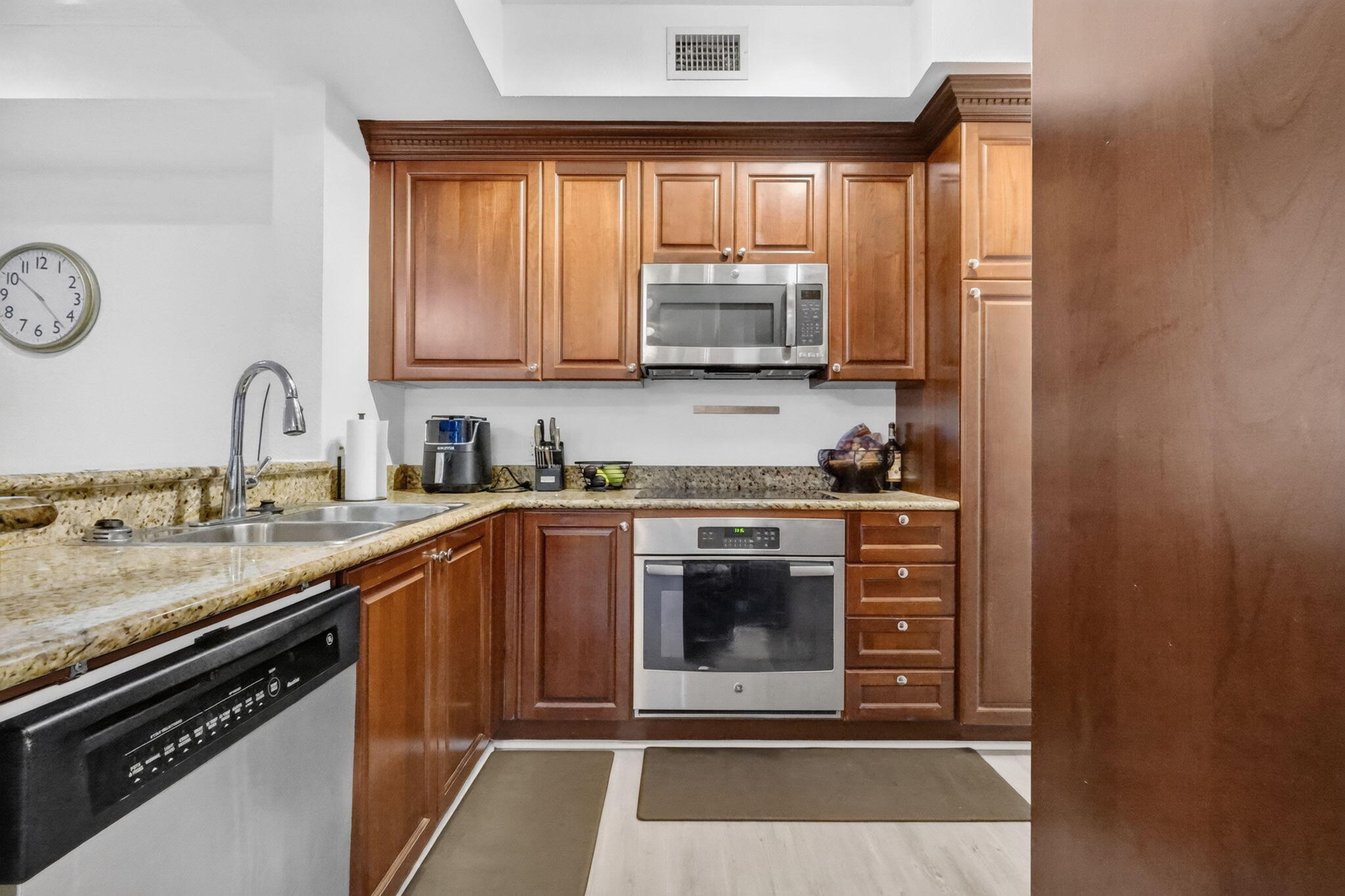 1660 Renaissance Commons Boulevard 2424
