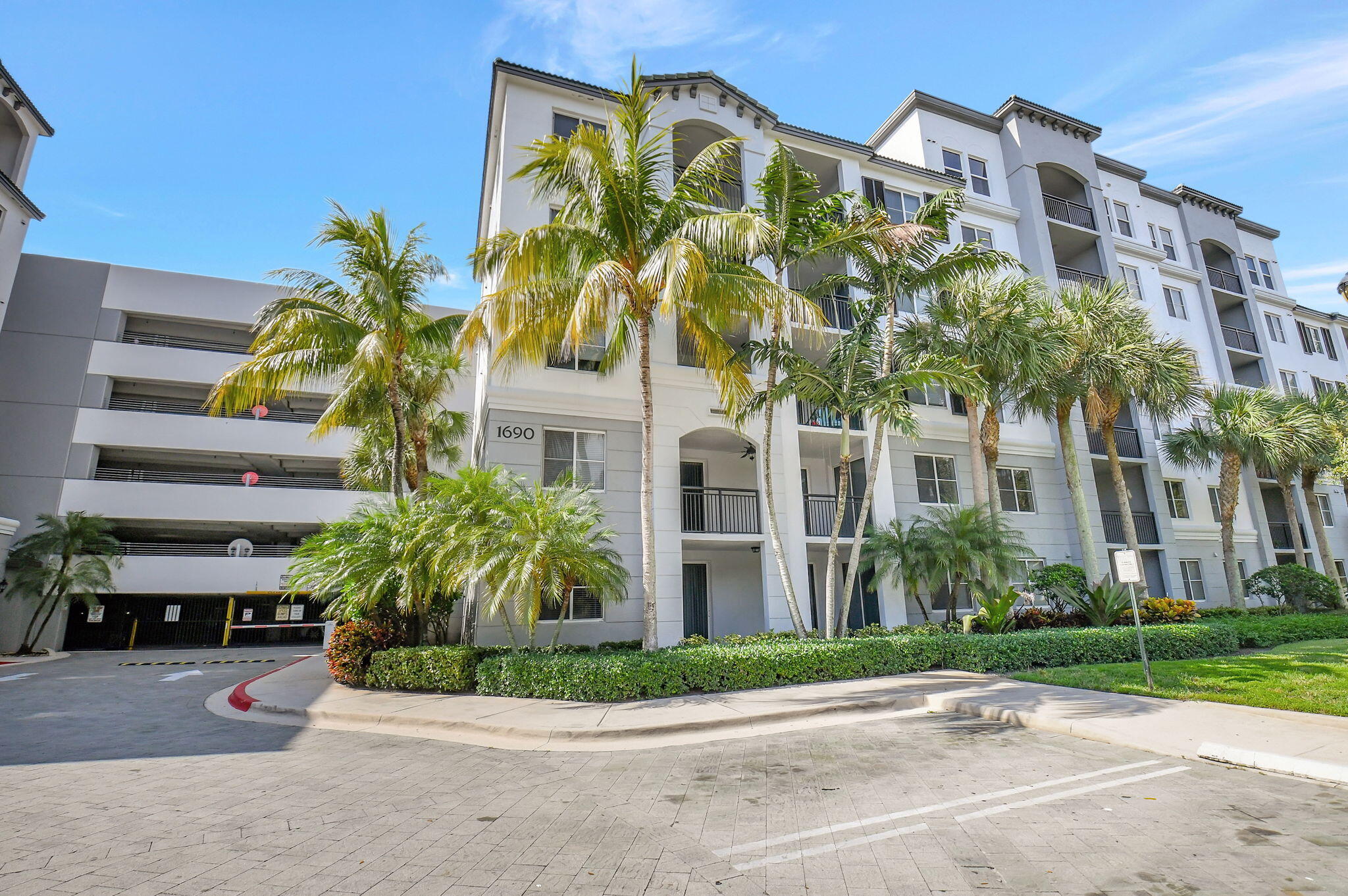 1660 Renaissance Commons Boulevard 2424