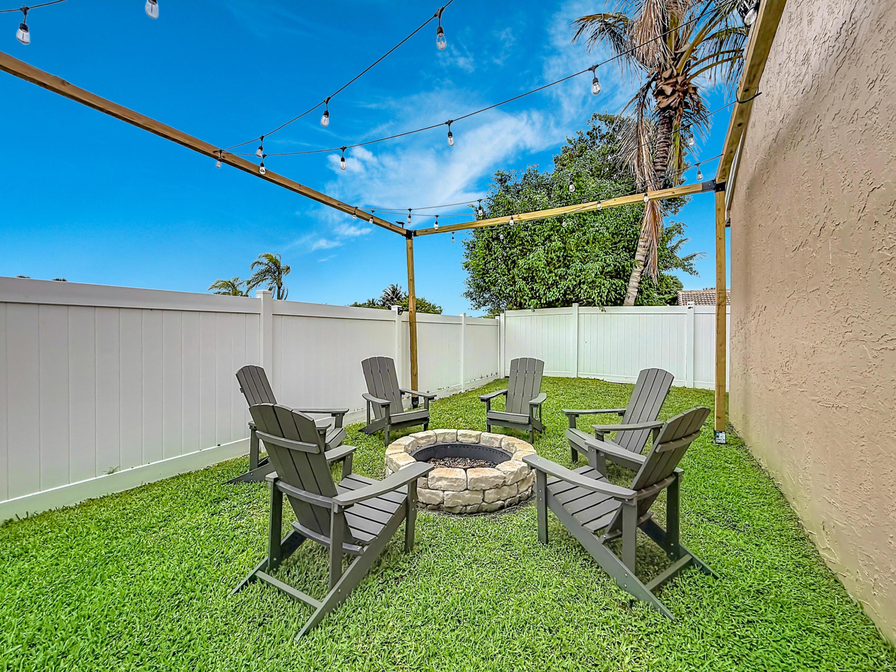 9419 Lake Serena
