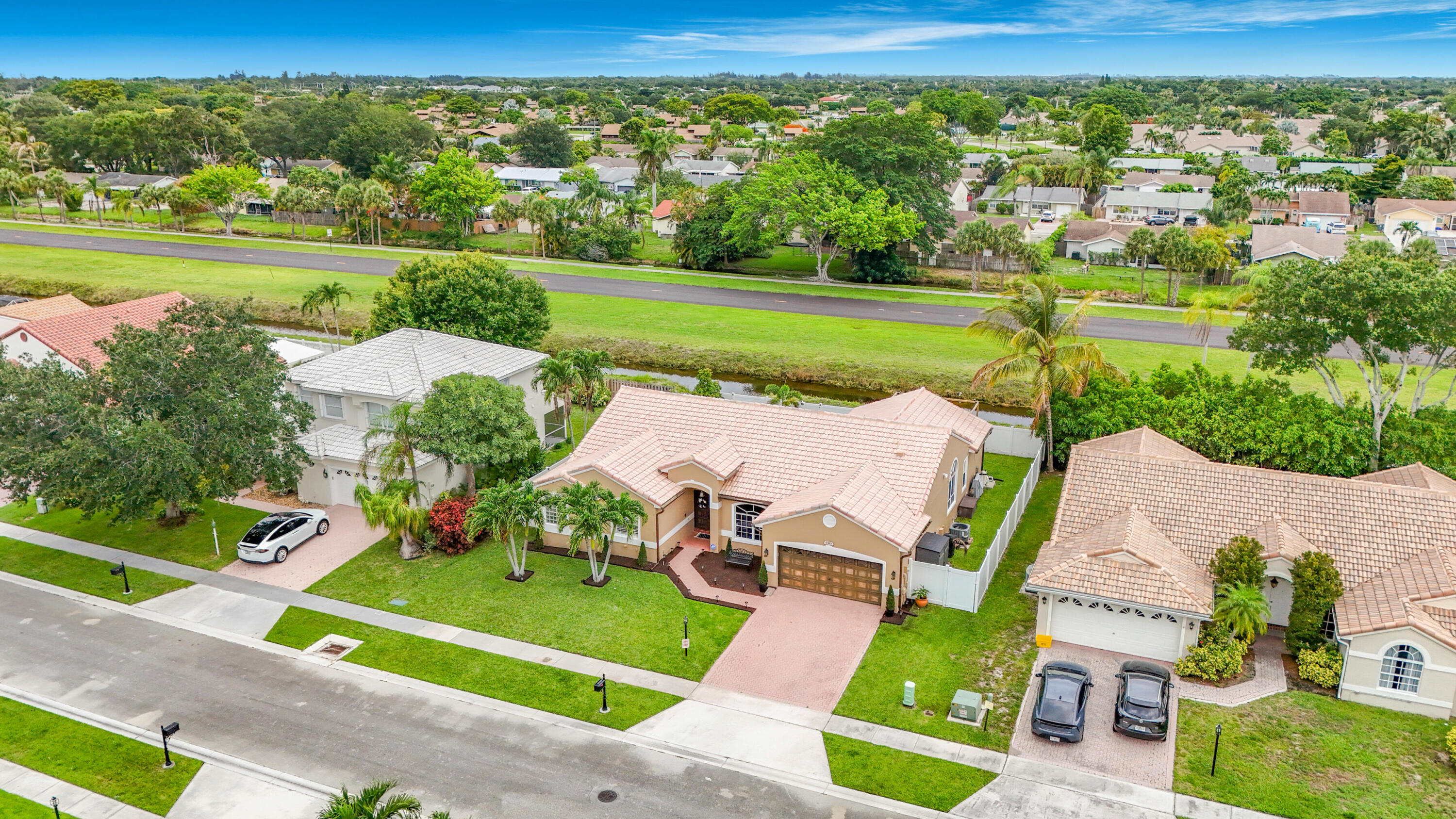 9419 Lake Serena