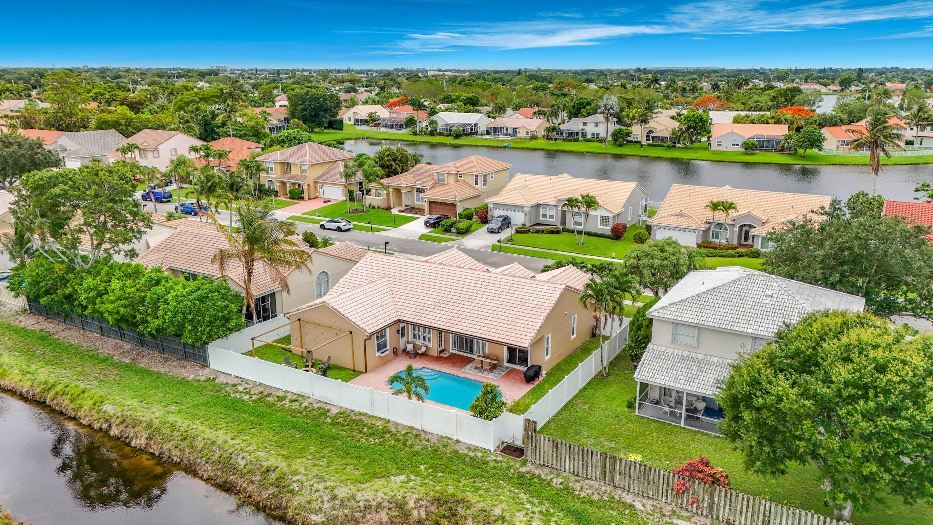 9419 Lake Serena