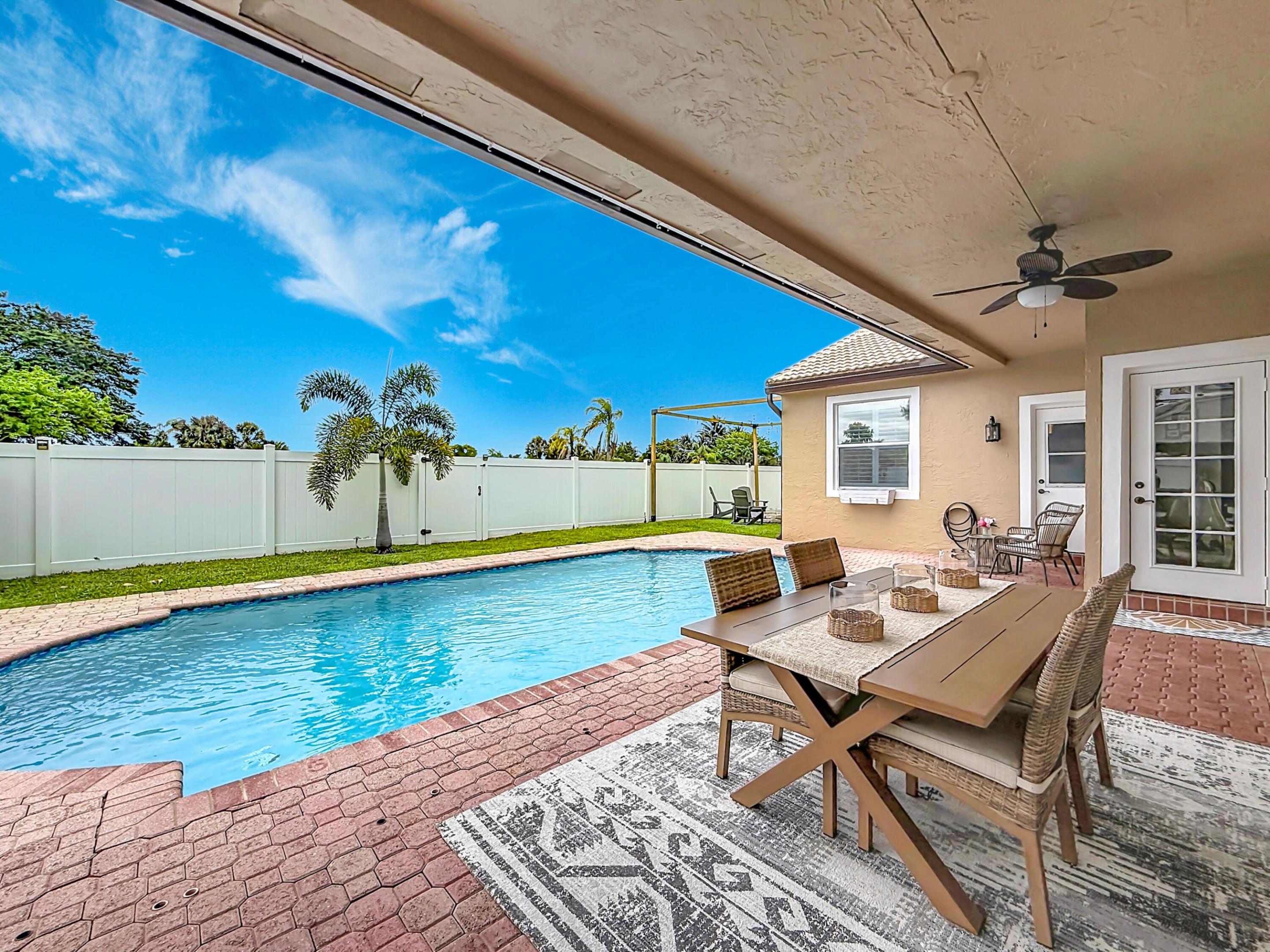9419 Lake Serena