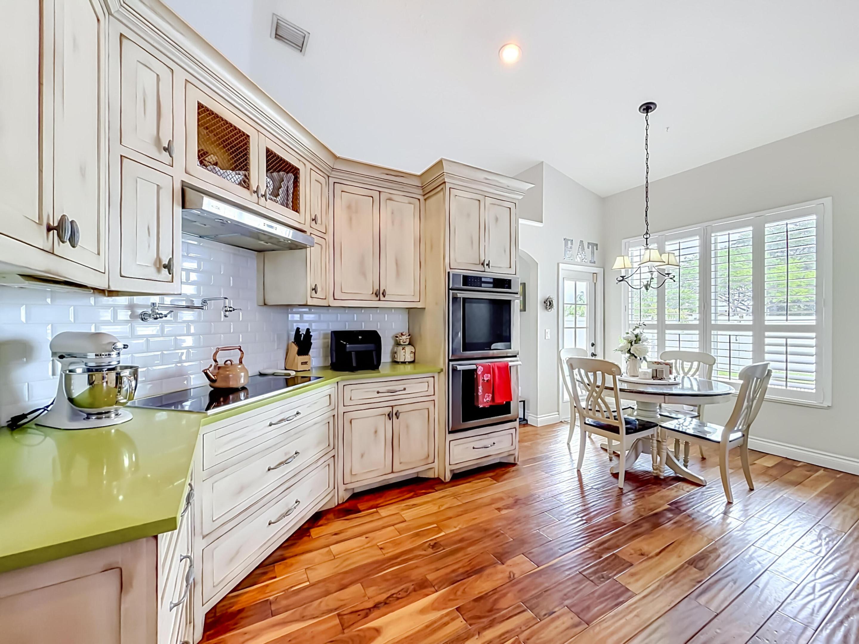 9419 Lake Serena