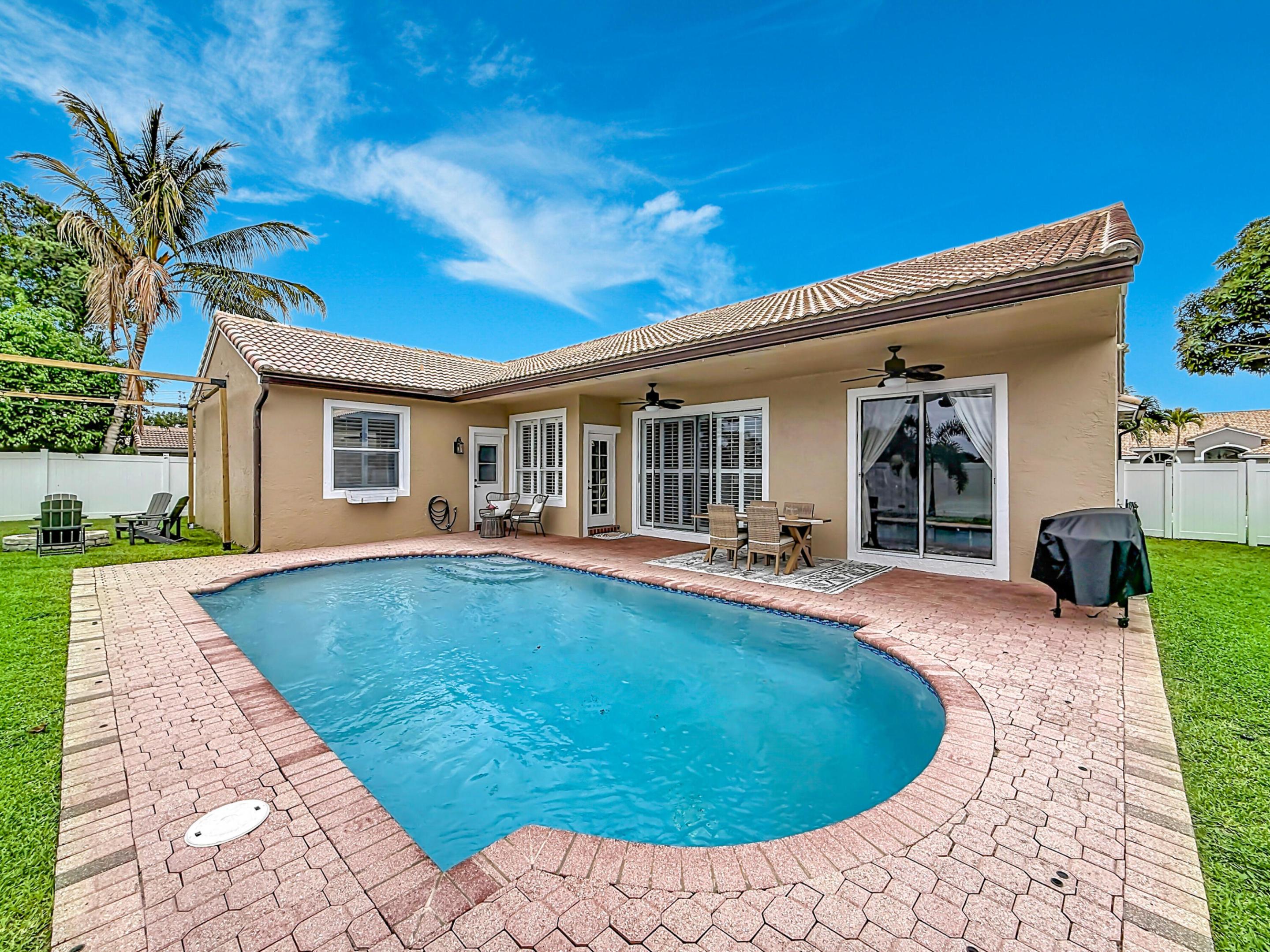 9419 Lake Serena