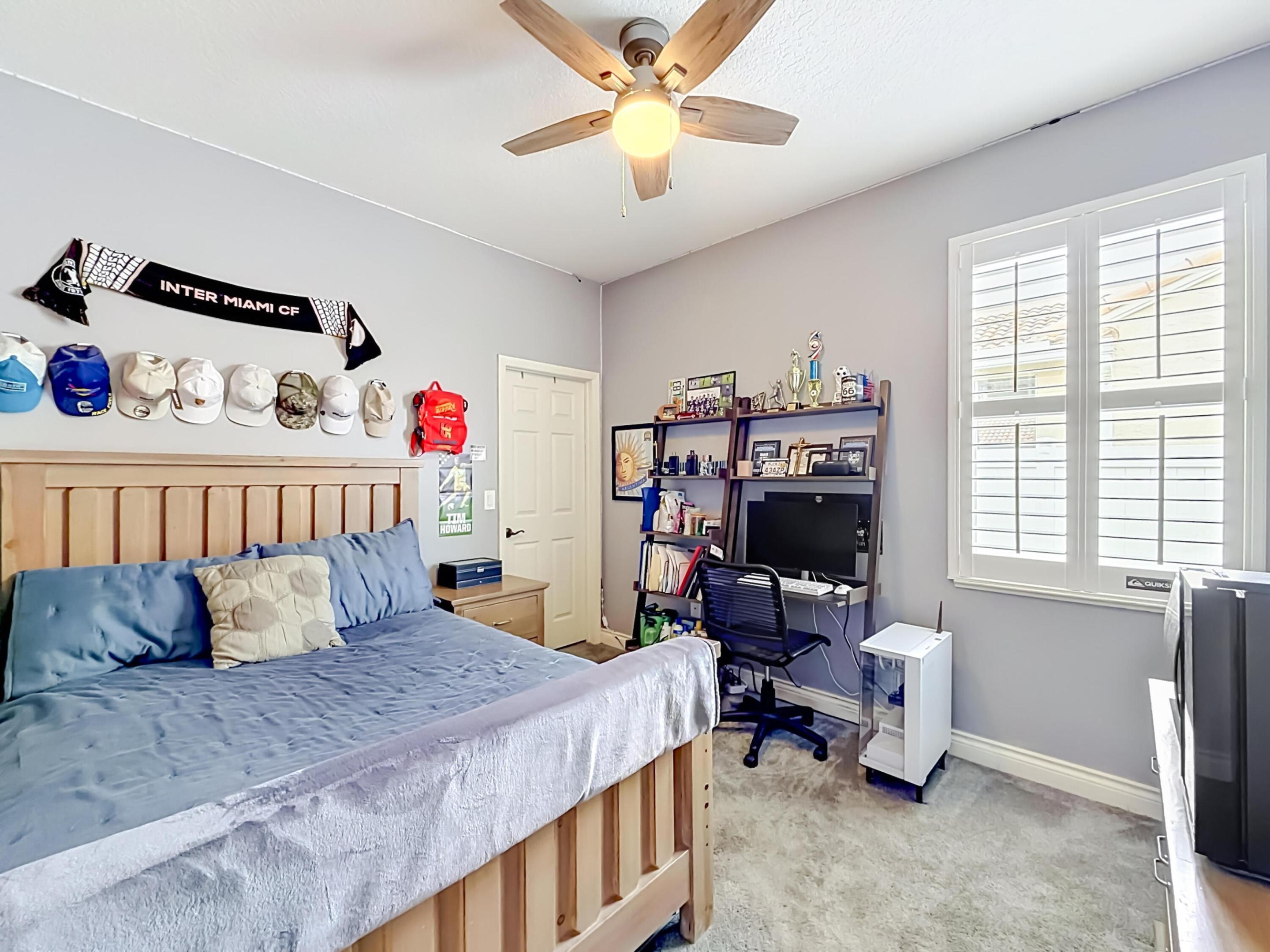 9419 Lake Serena