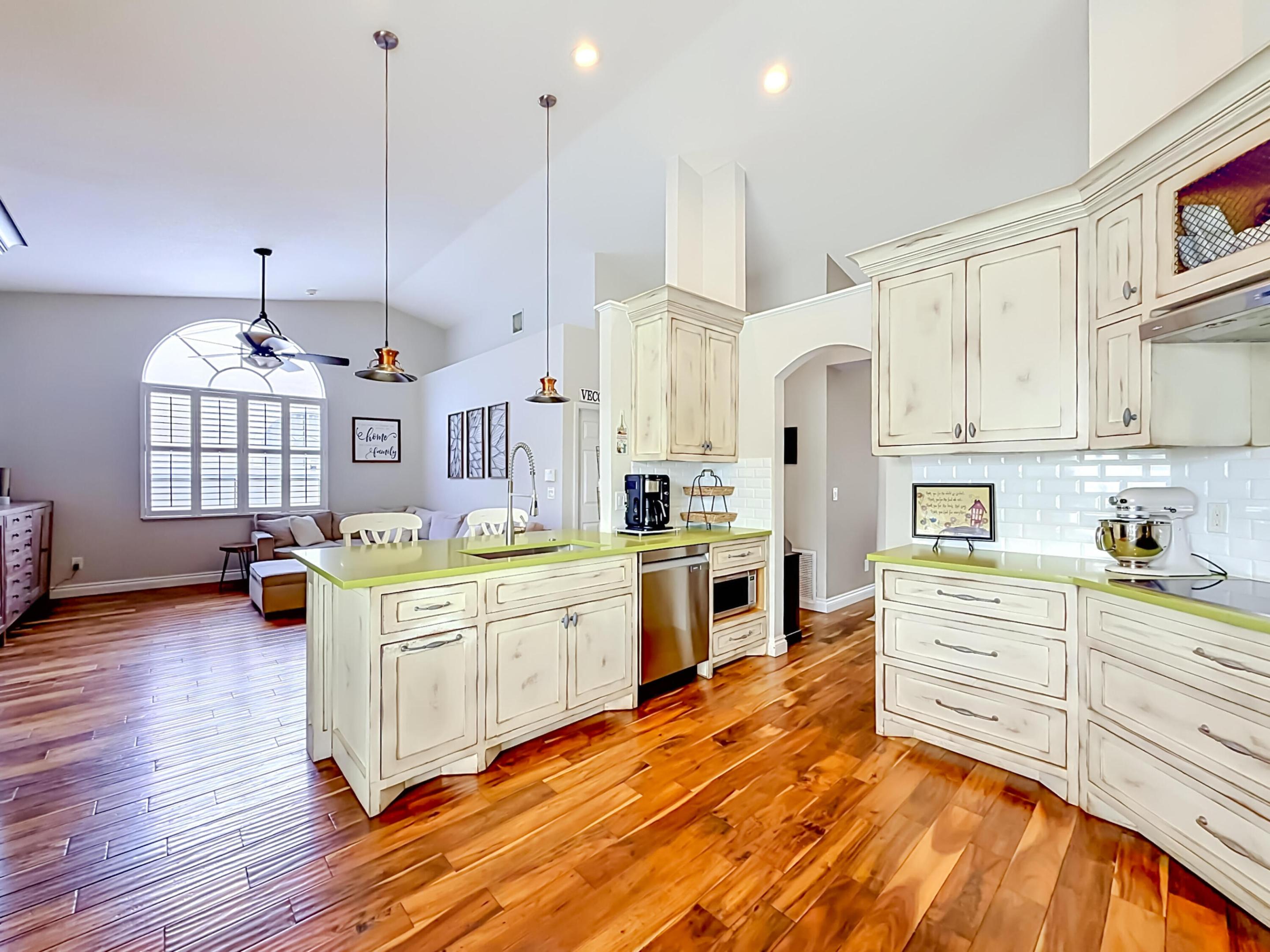 9419 Lake Serena