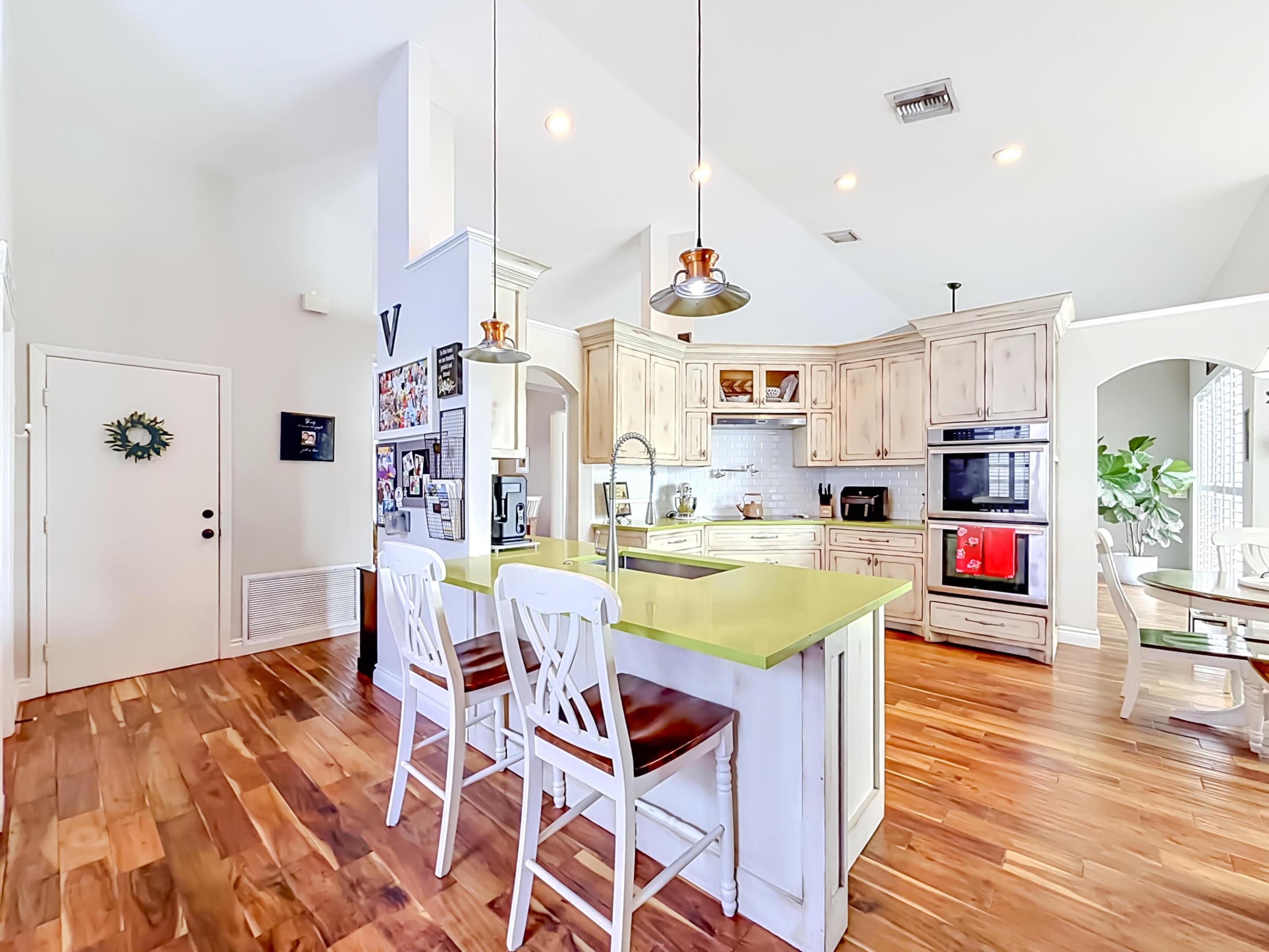 9419 Lake Serena