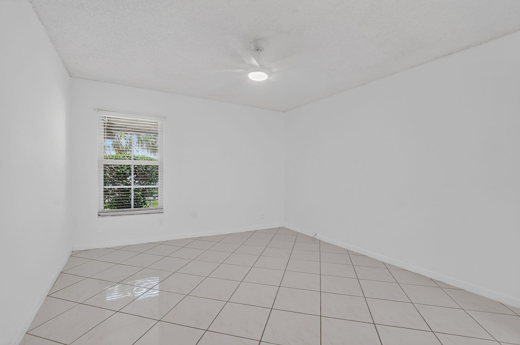 9095 Flynn Circle 6