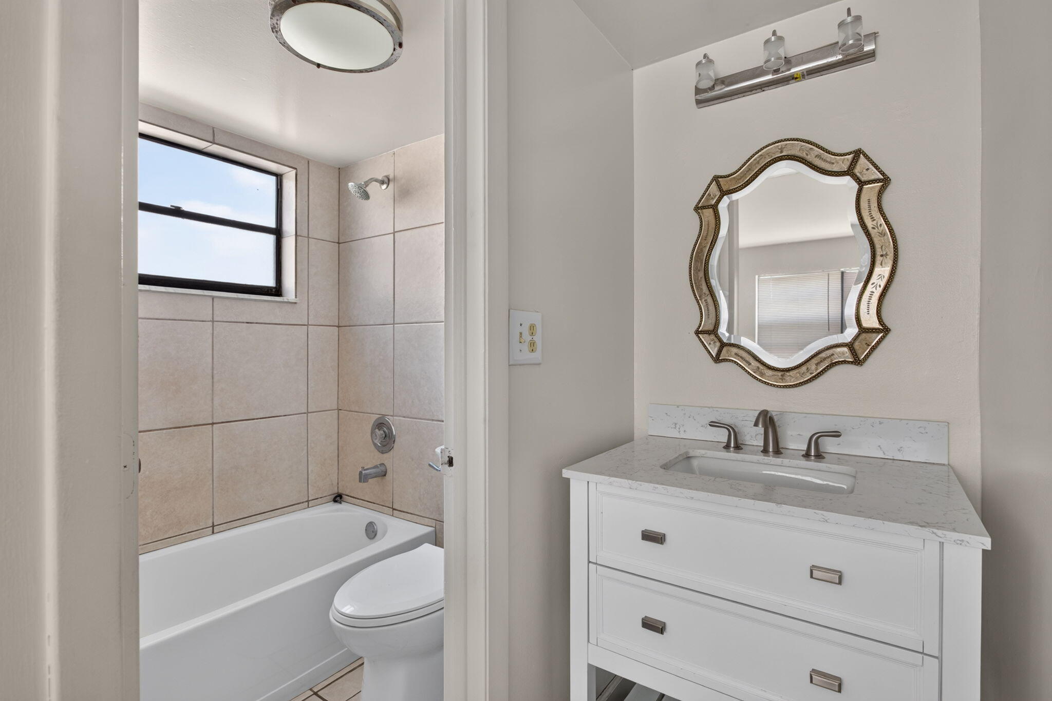 2141 NE 42nd Street 101
