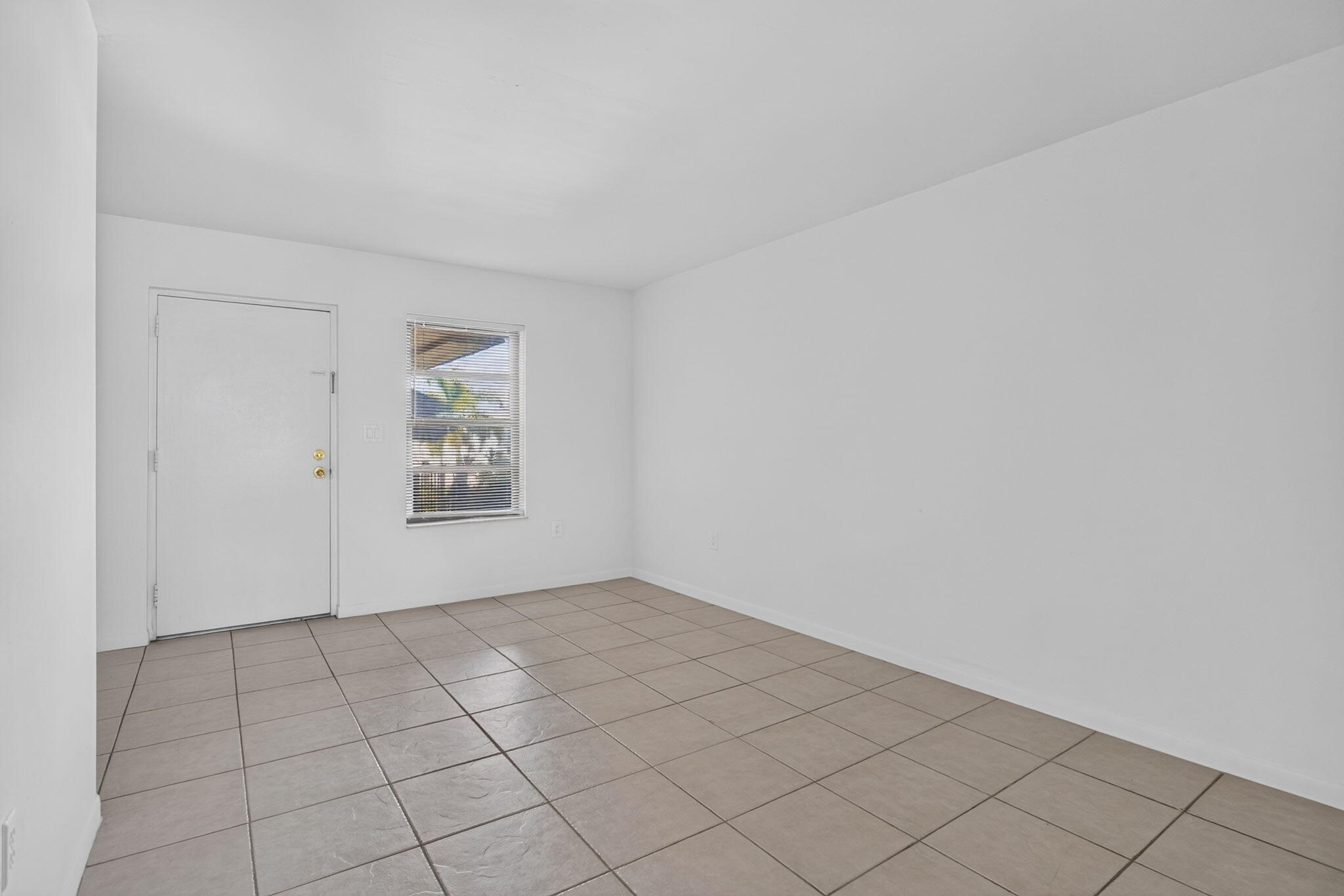 2141 NE 42nd Street 212