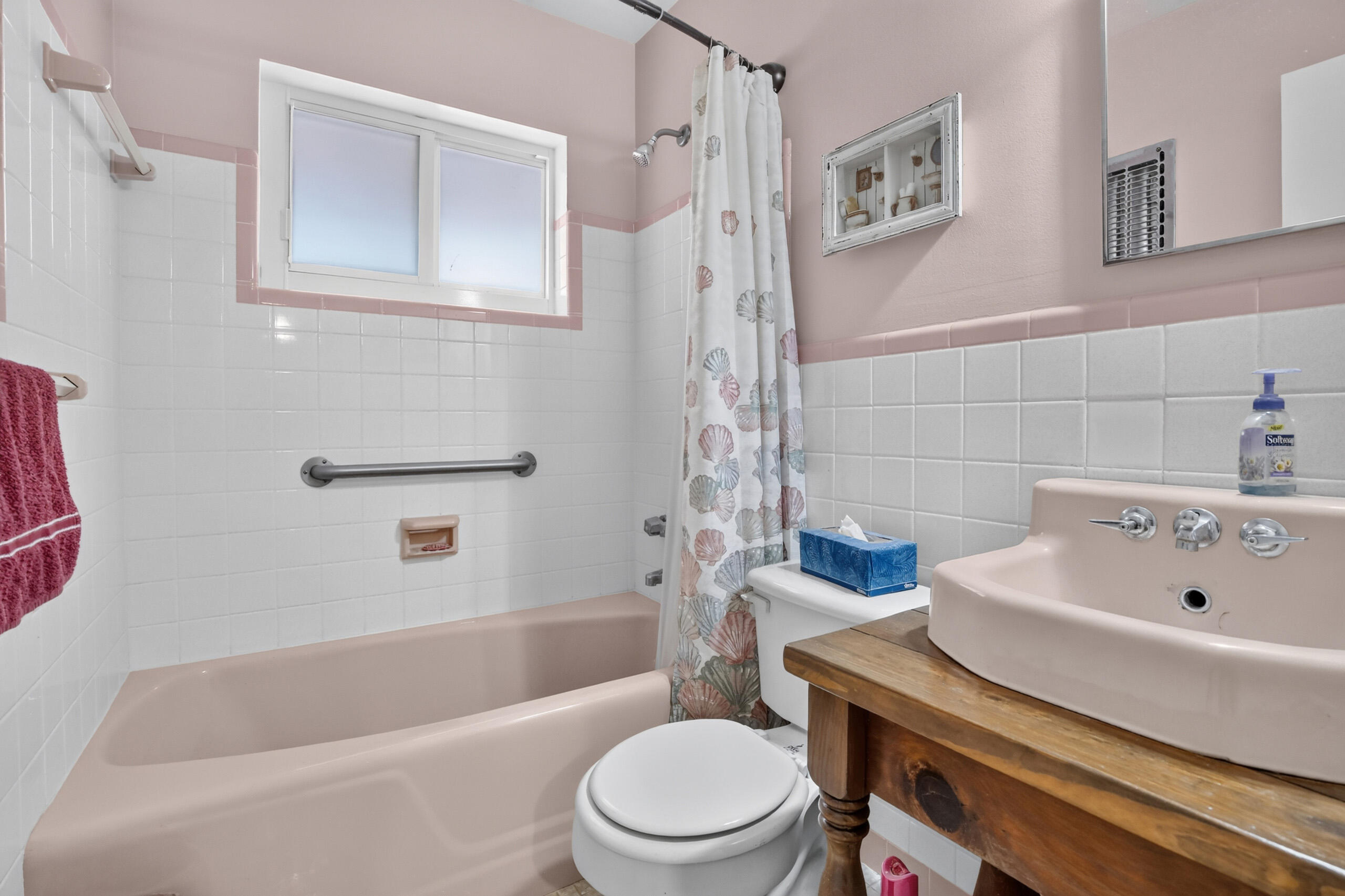 220 NW 48th Street