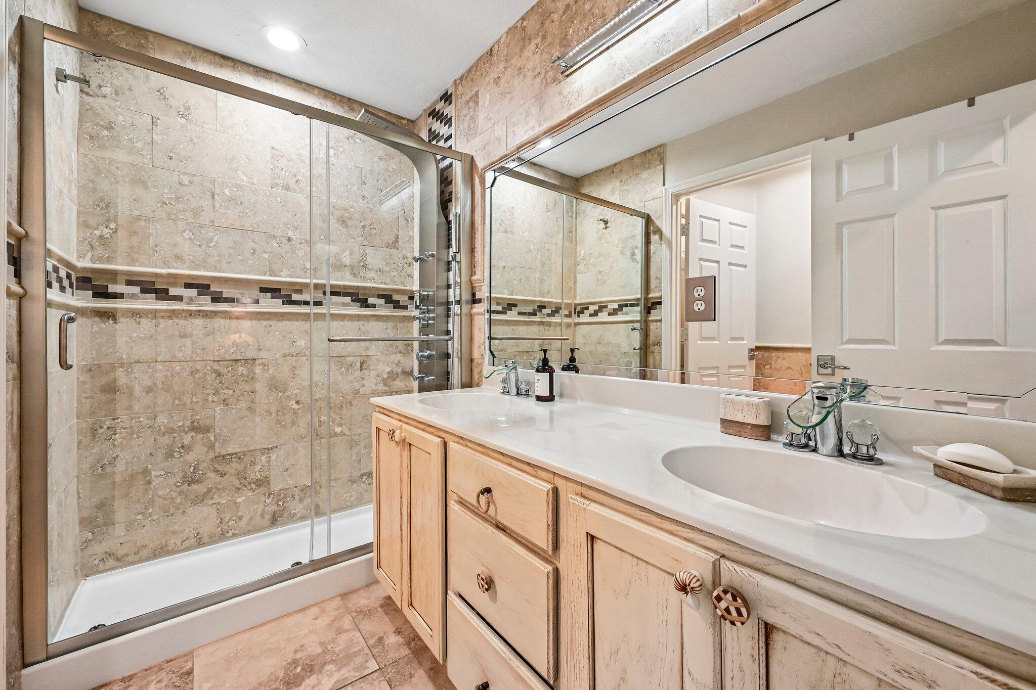 1121 Center Stone Lane
