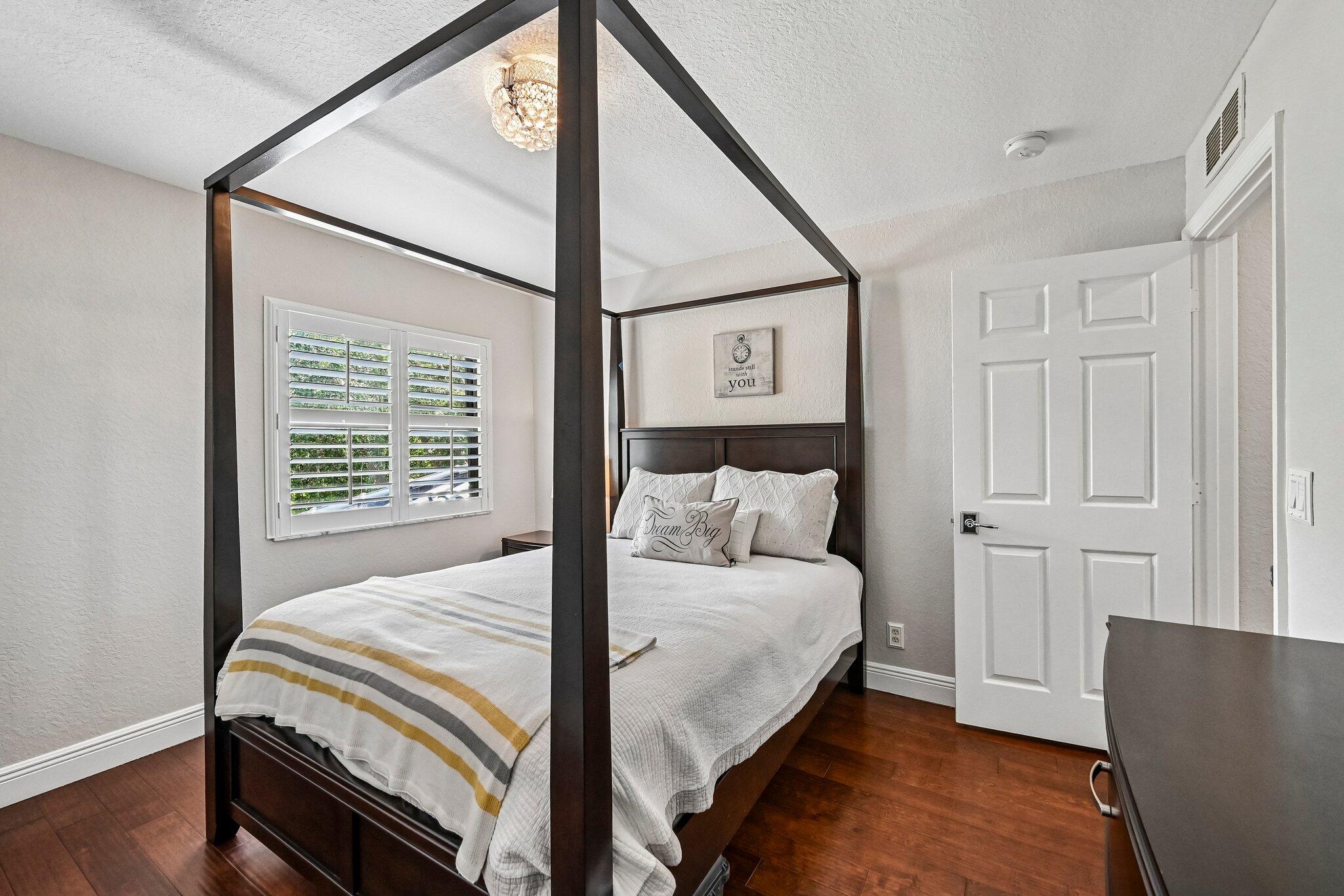 1121 Center Stone Lane