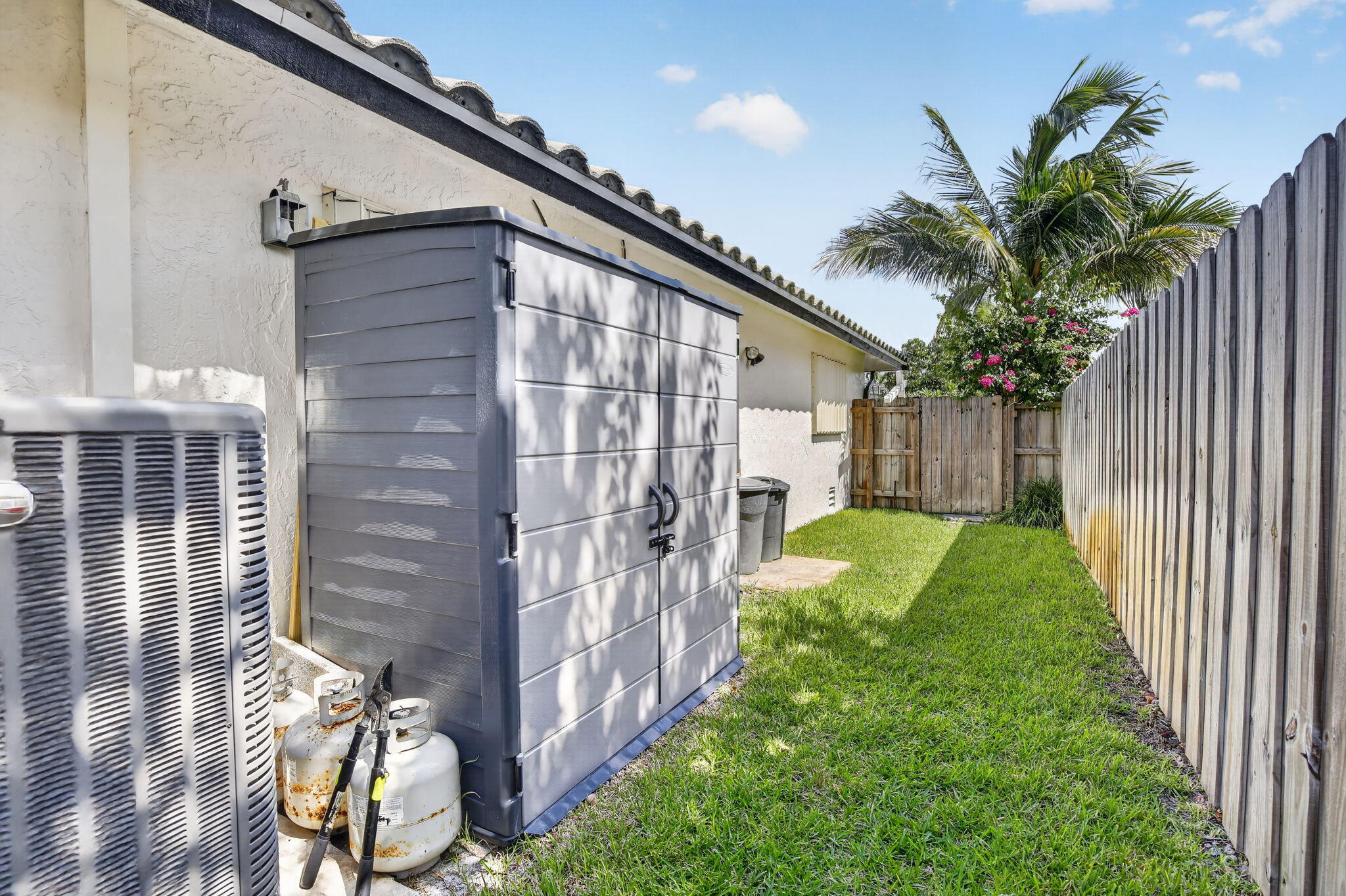9680 NW 10th Court