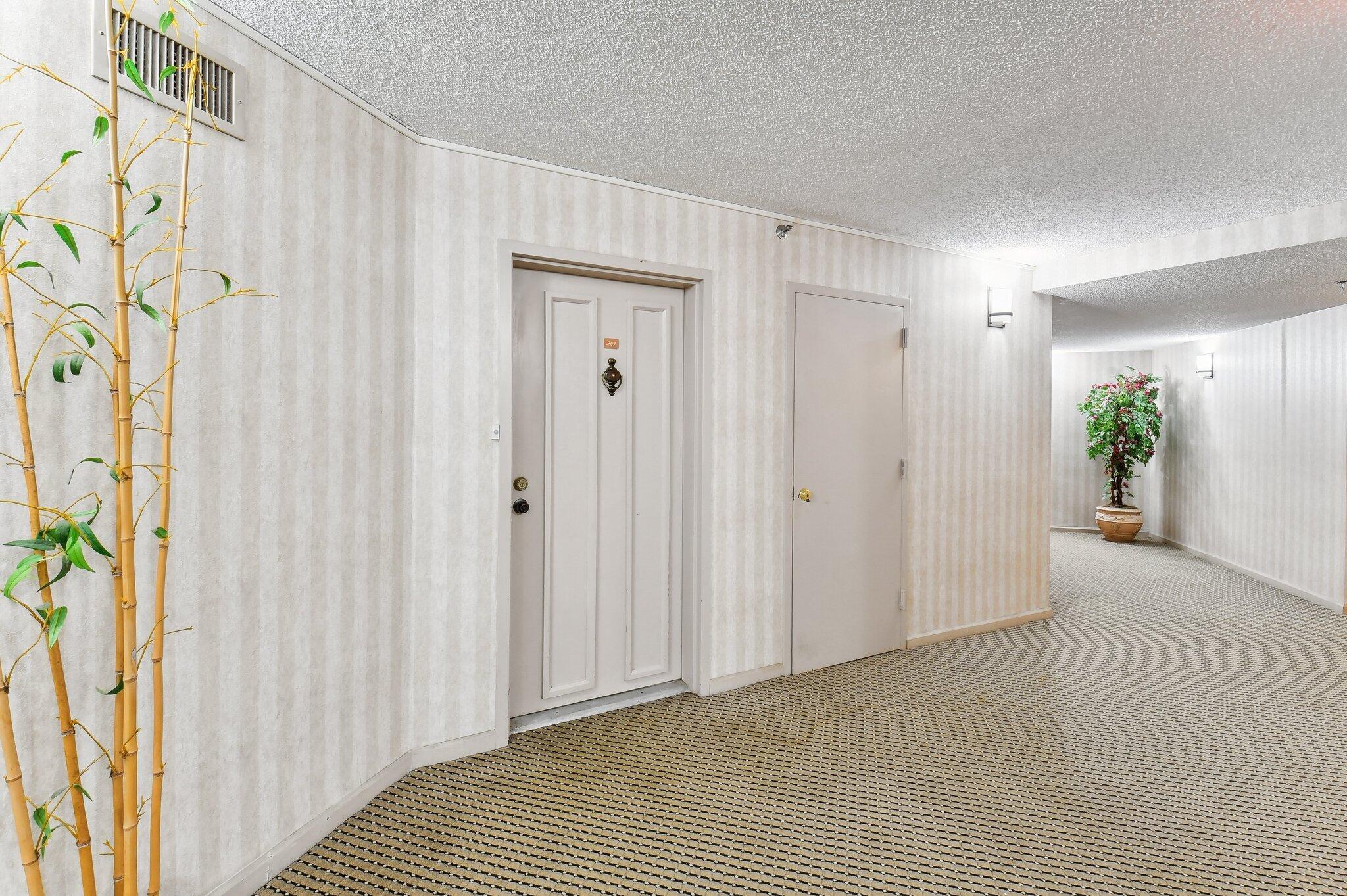 6463 La Costa Drive 201