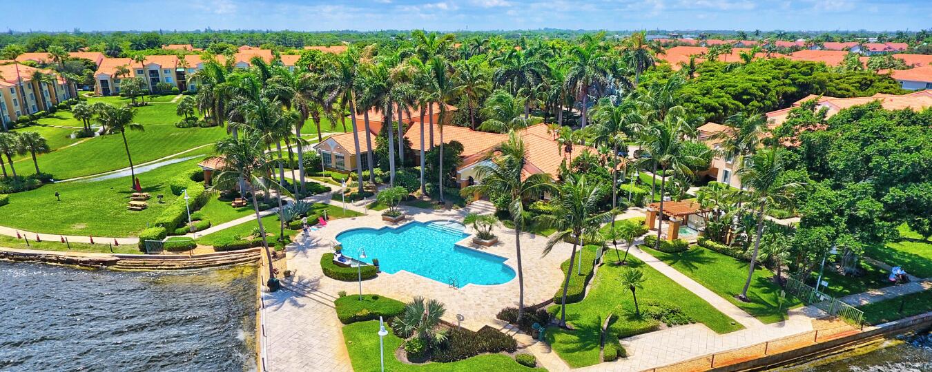 135 Yacht Club Way 305