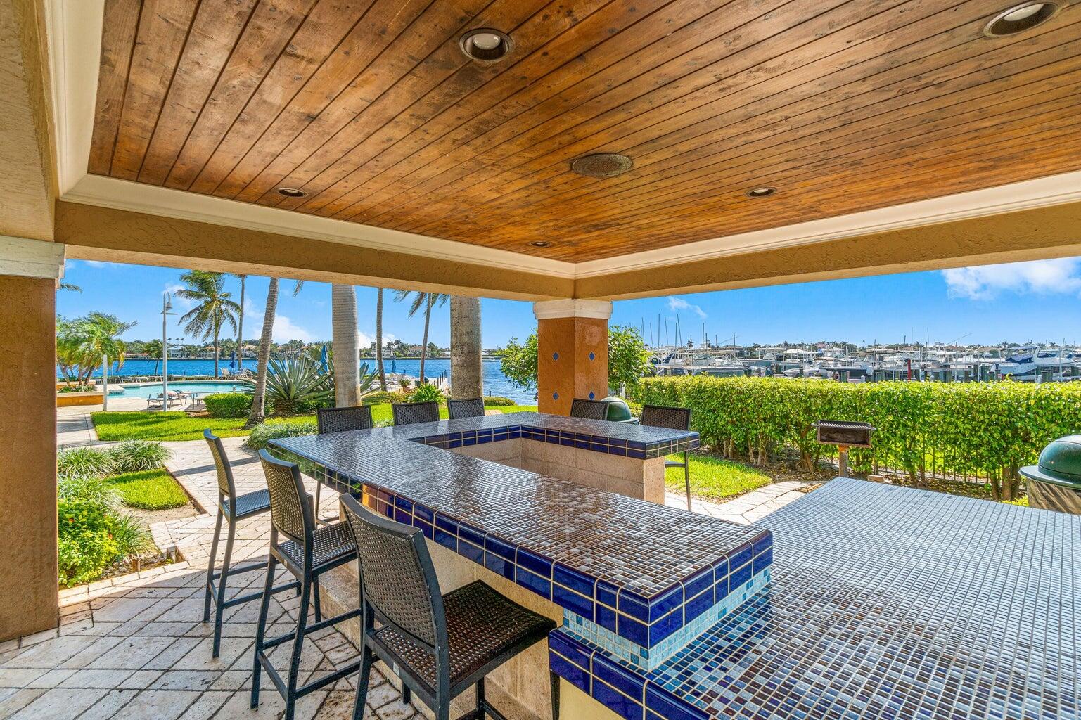 135 Yacht Club Way 305