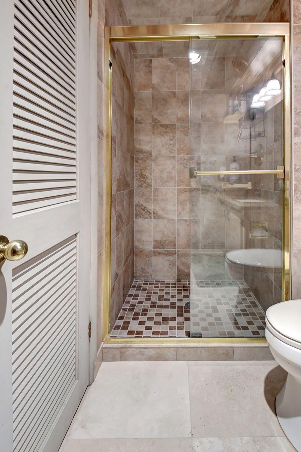21214 Lago Circle 8b