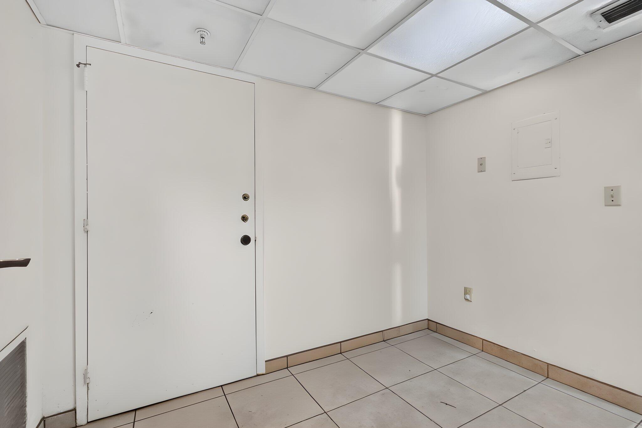 2780 NE 183RD Street 112