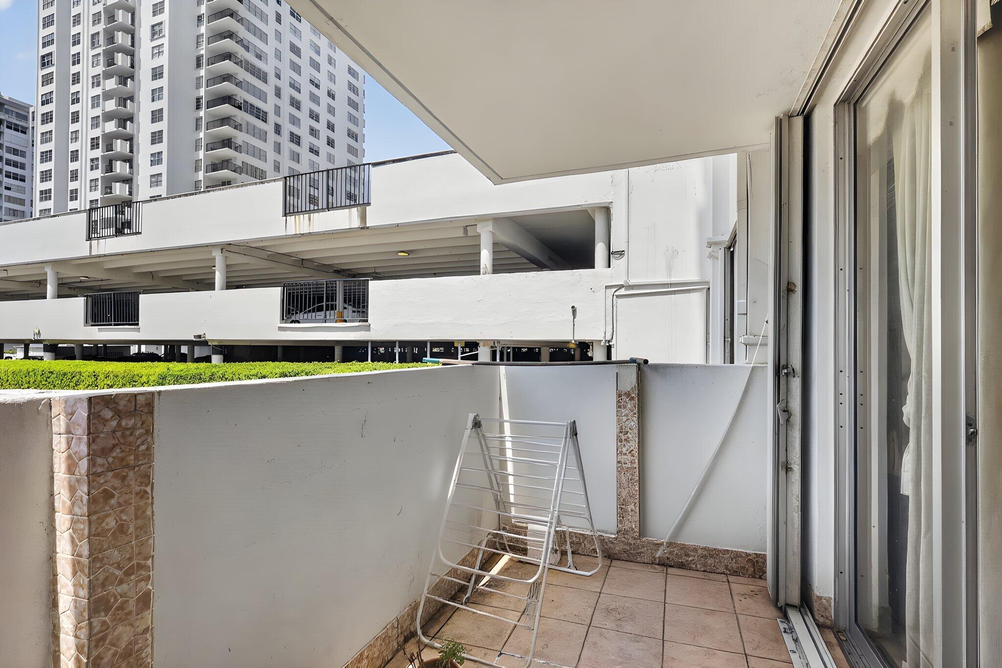2780 NE 183RD Street 112