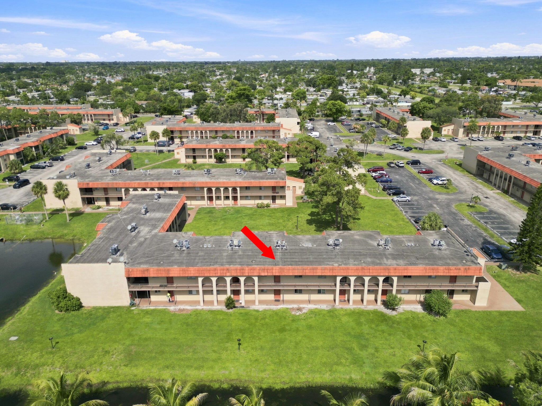 6106 FOREST HILL Boulevard 204