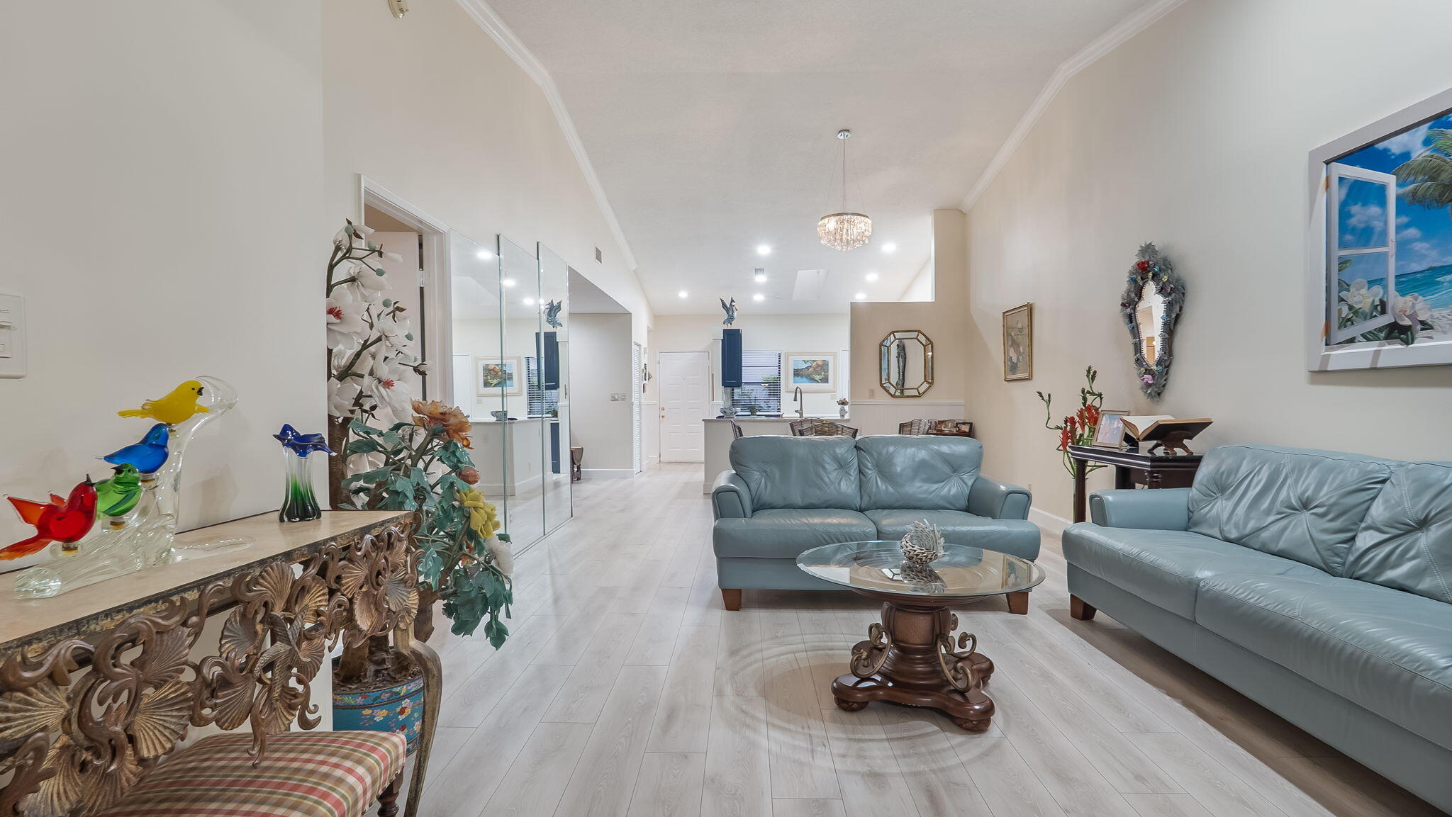 6353 Royal Manor Circle