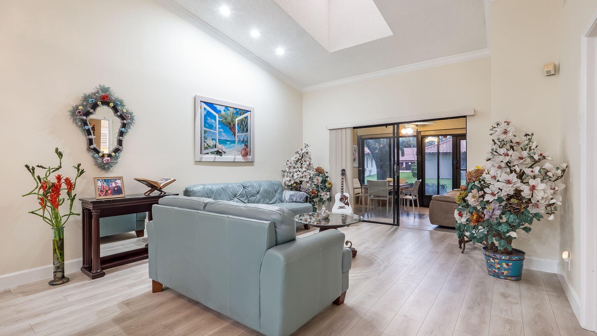 6353 Royal Manor Circle