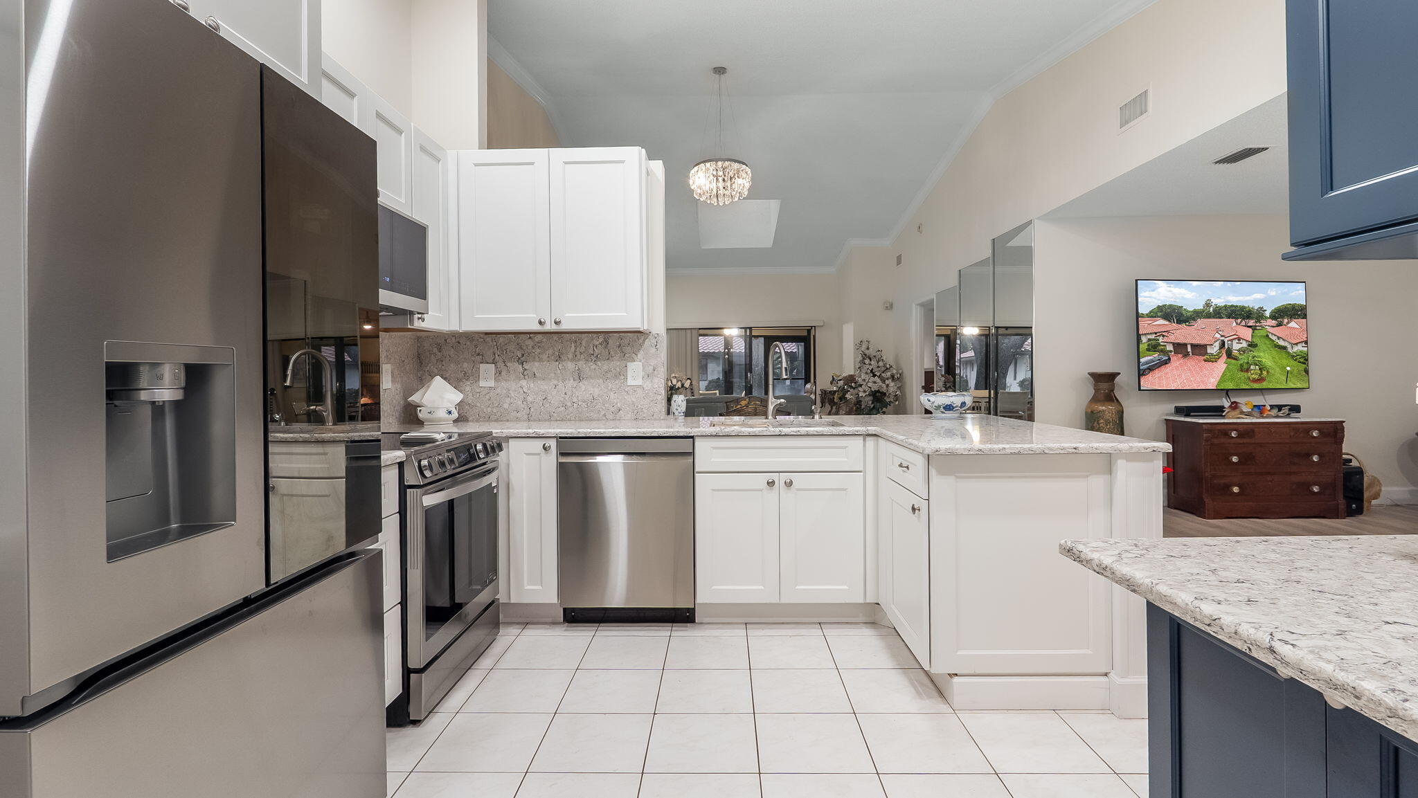 6353 Royal Manor Circle