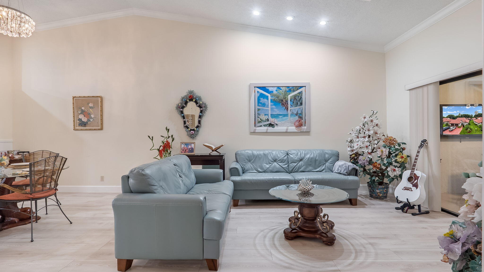 6353 Royal Manor Circle