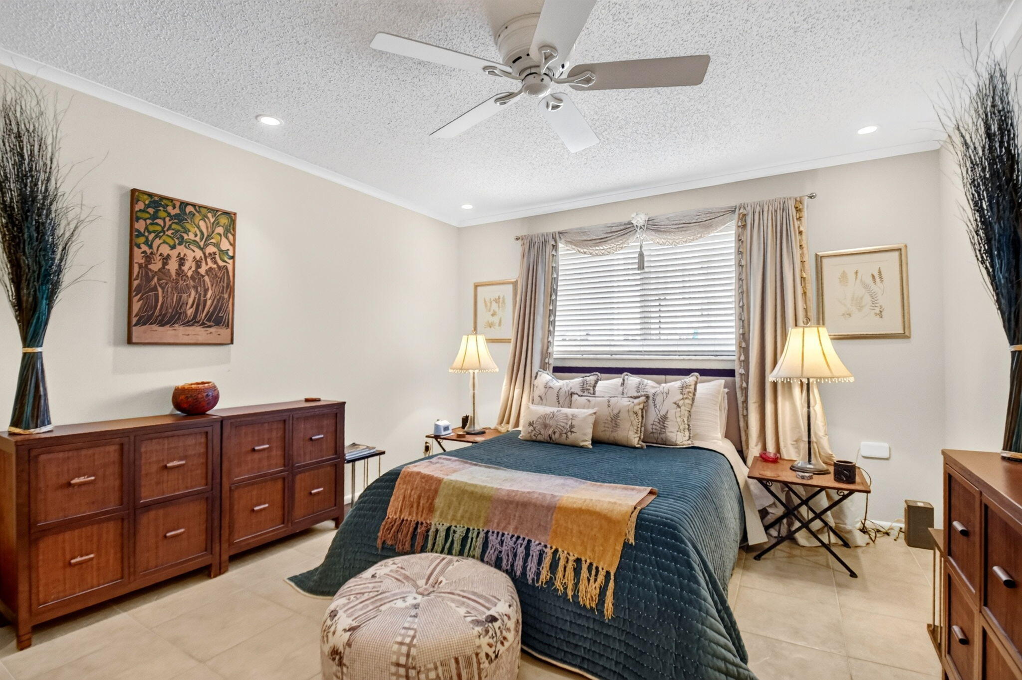 32 COLONIAL CLUB Drive 102
