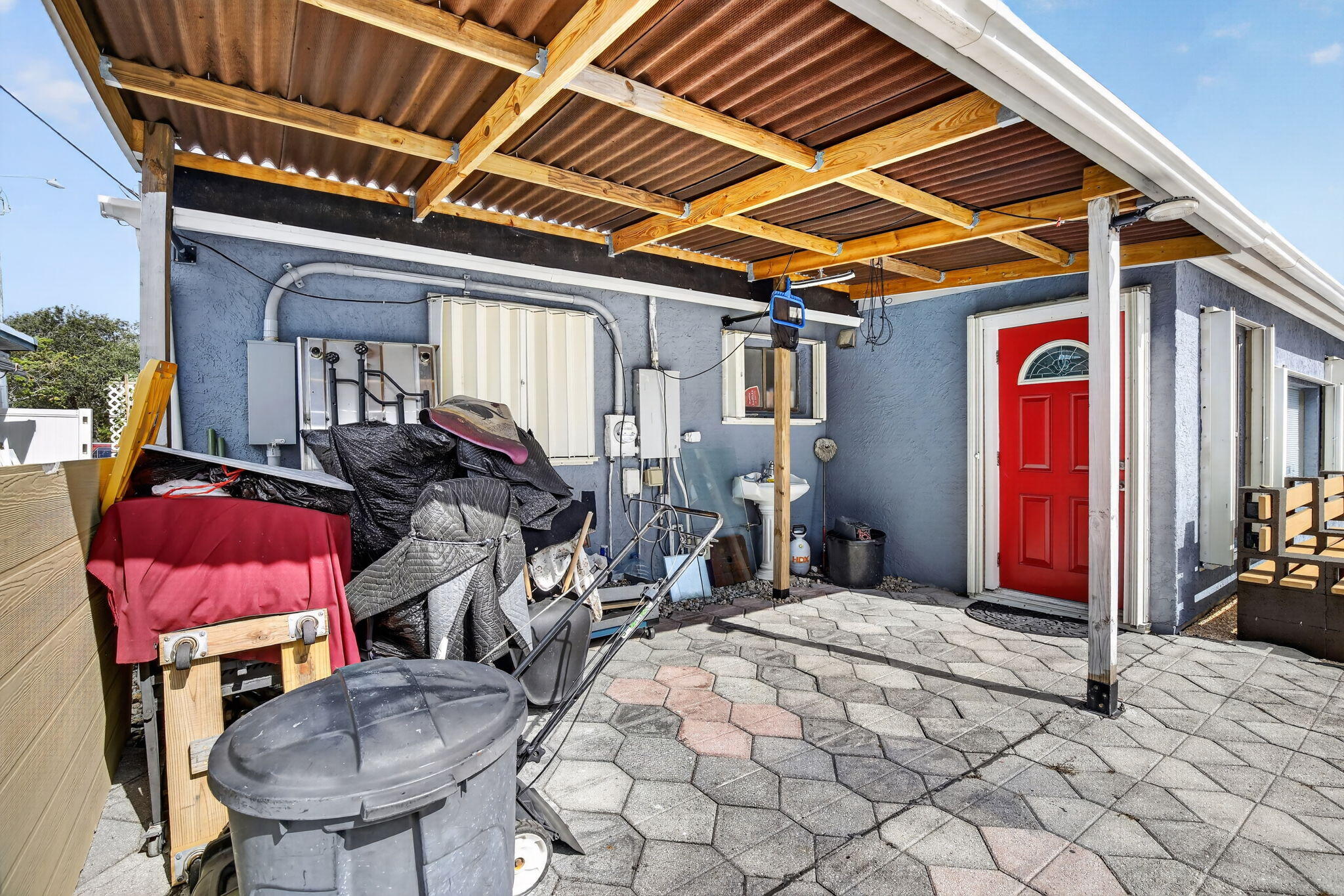 1660 SW 48TH Avenue