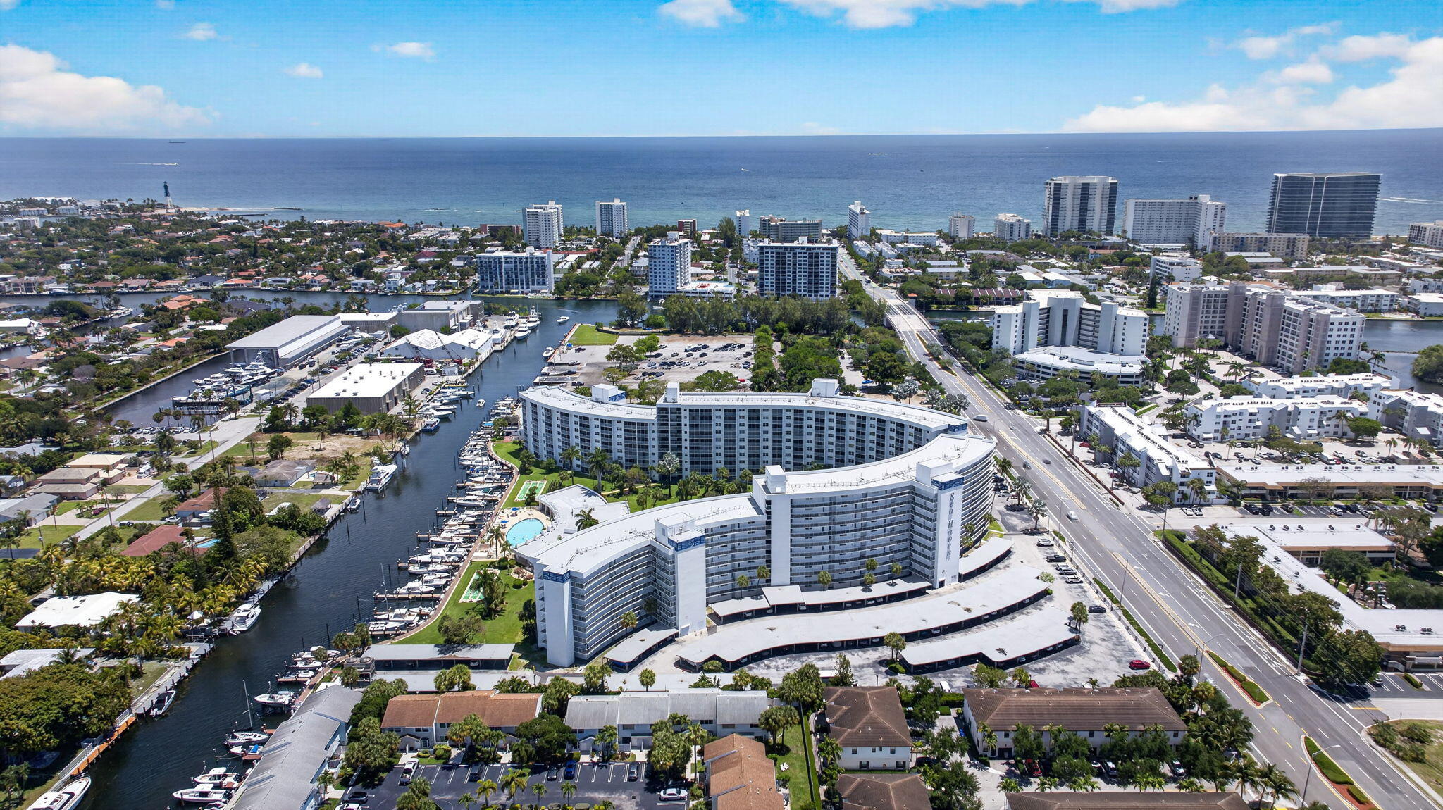 2731 NE 14TH ST Causeway 405