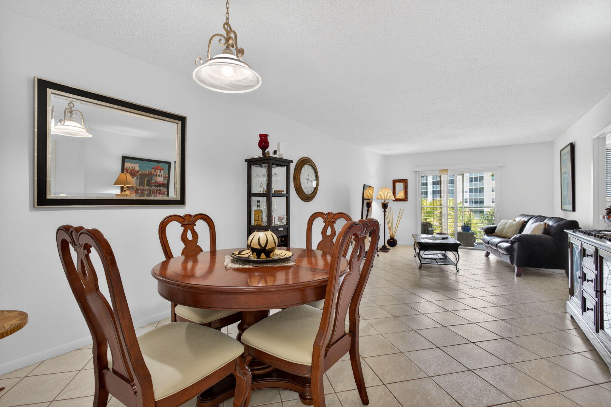 2731 NE 14TH ST Causeway 405
