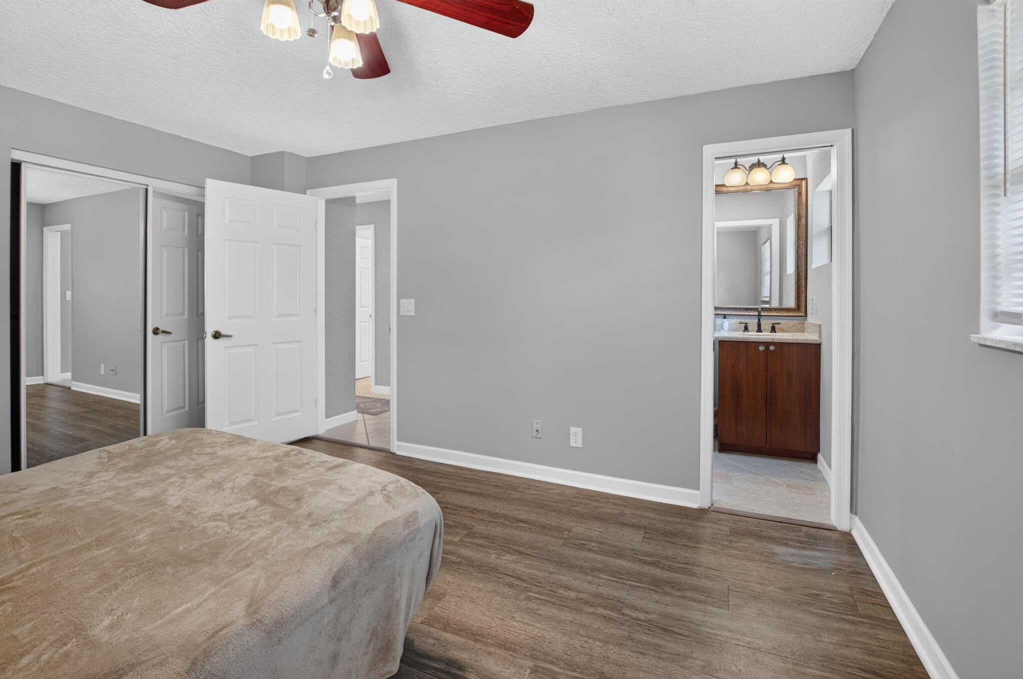 4746 Canal Drive