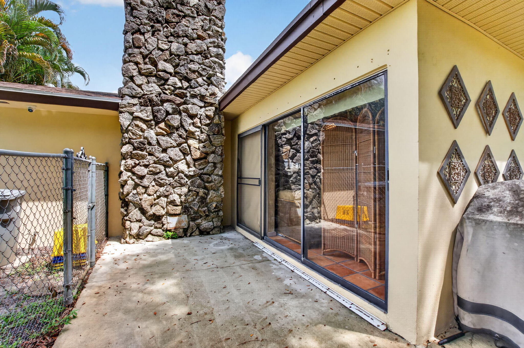 4746 Canal Drive