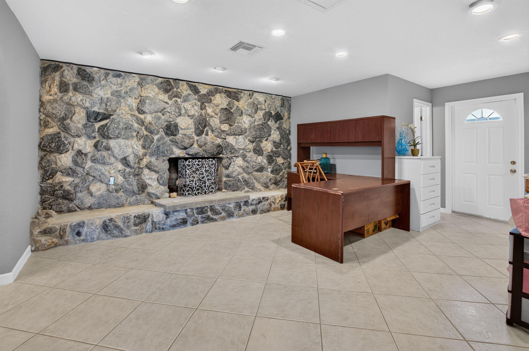 4746 Canal Drive