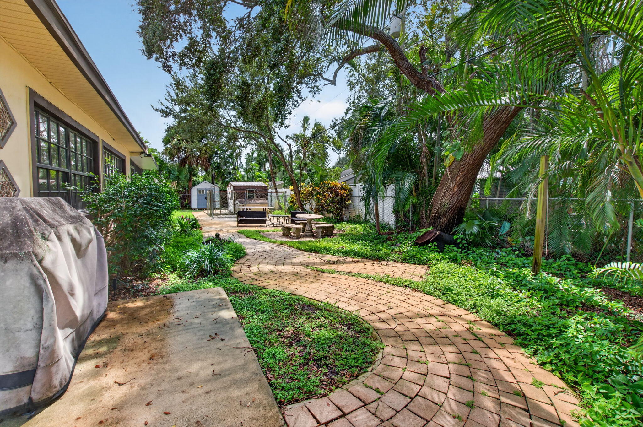 4746 Canal Drive